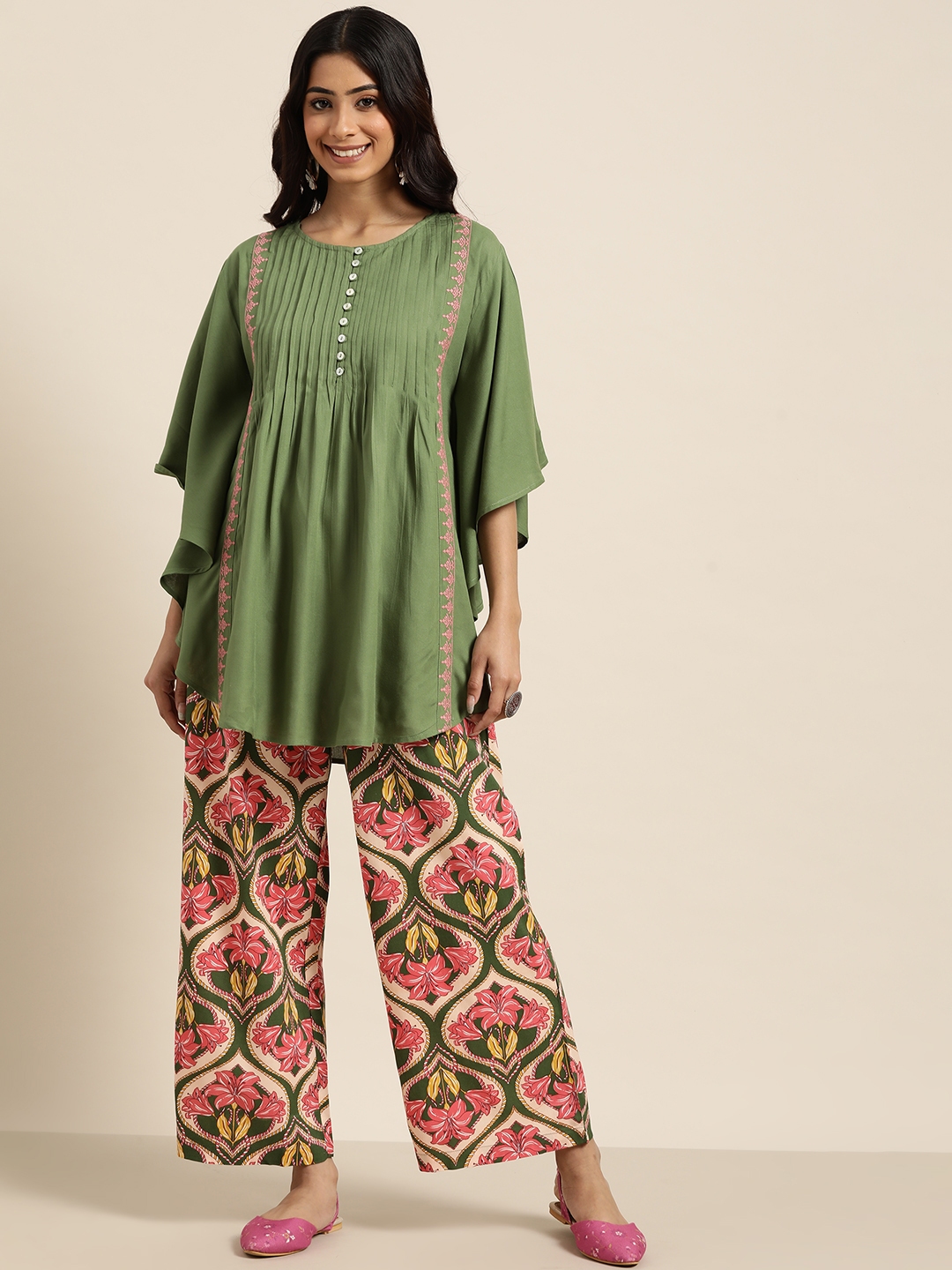 Buy Sangria Women Olive Green & Pink Floral Printed Kurta With Palazzos ...
