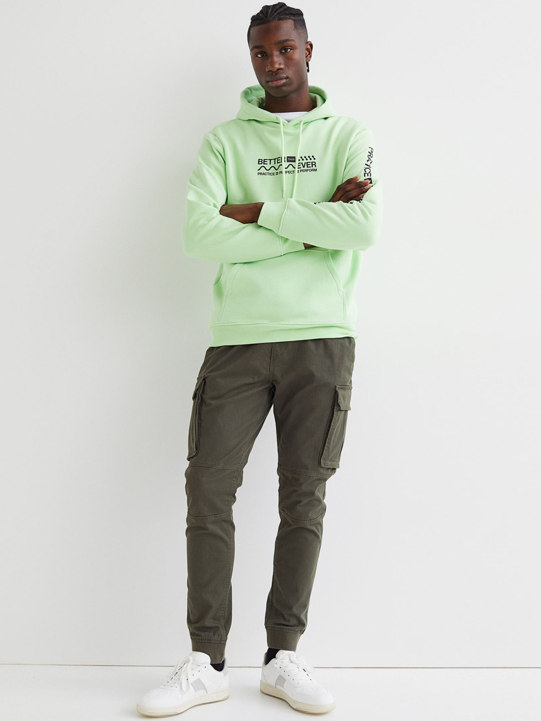 Buy H&M Men Green Skinny Fit Cargo Joggers Trousers for Men 16652192 Myntra