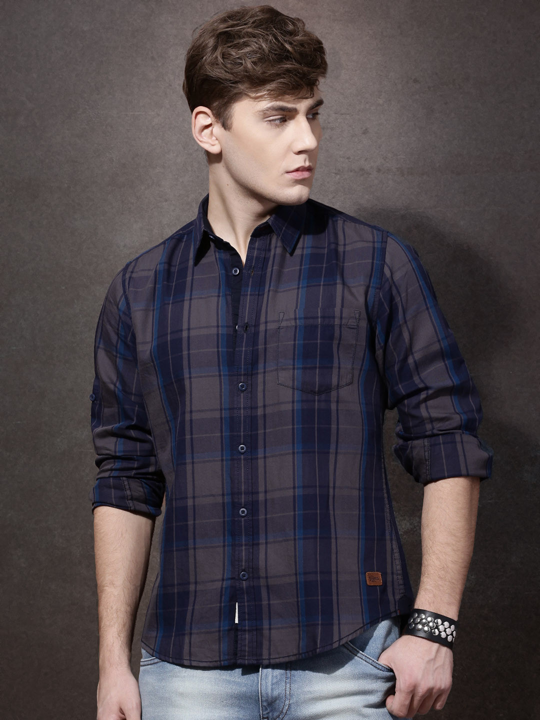 Buy Roadster Men Grey & Navy Checked Casual Shirt Shirts for Men