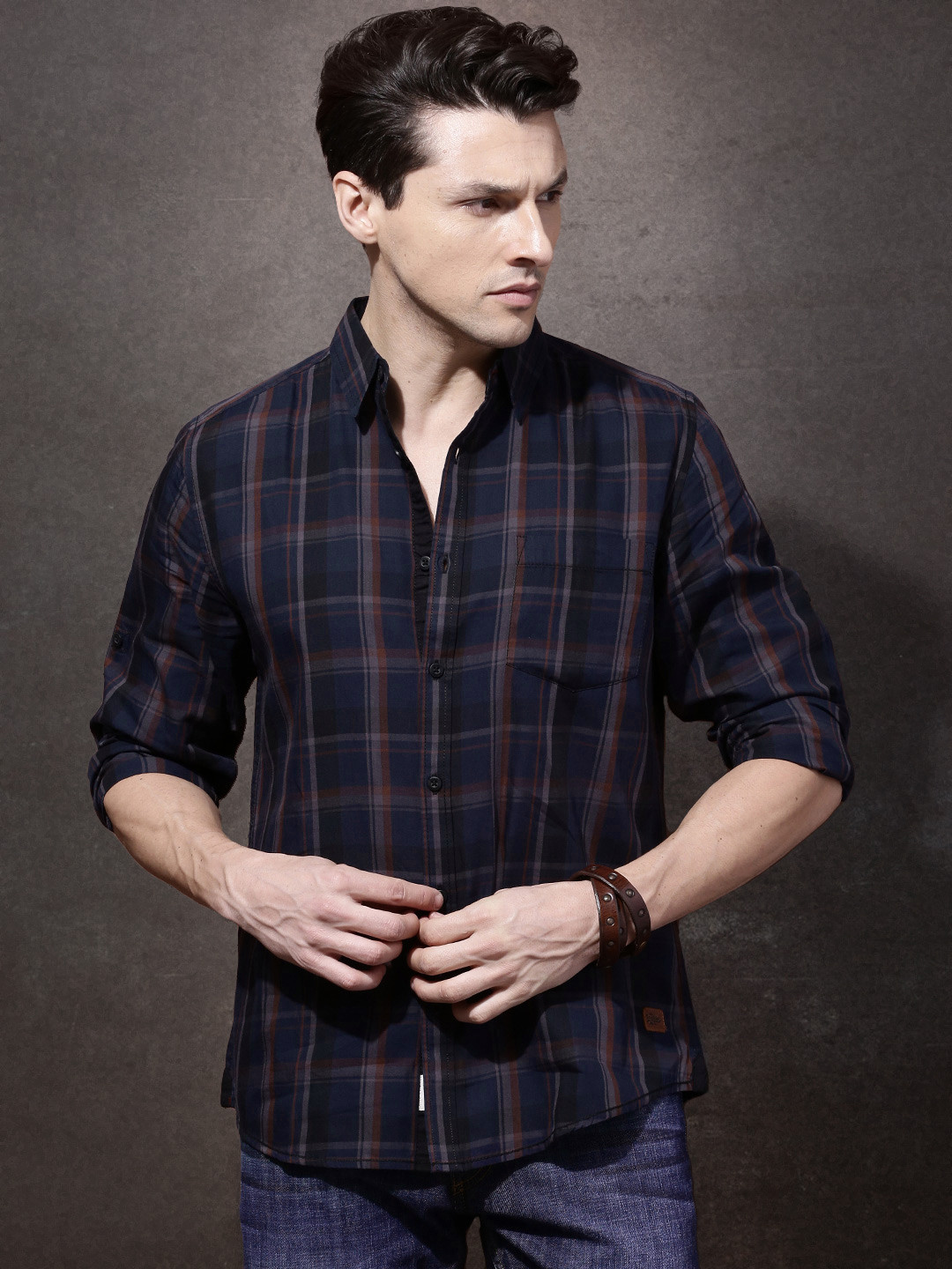 Buy Roadster Men Navy Checked Casual Shirt  - Shirts for Men 1667073 | Myntra