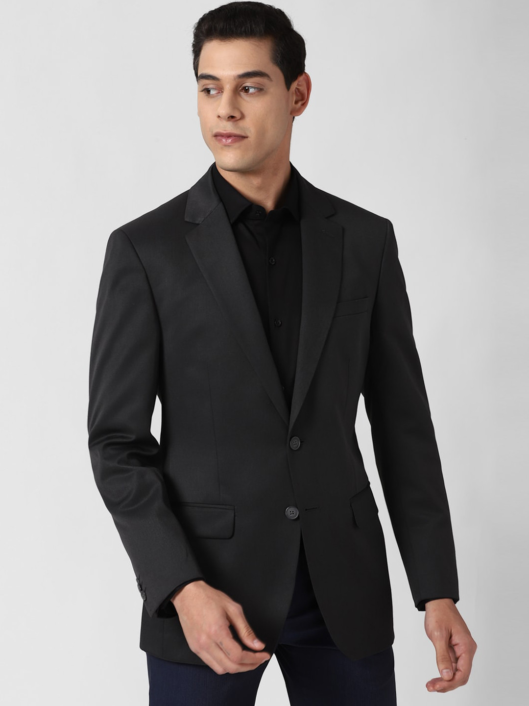 Buy Peter England Men Black Solid Single Breasted Formal Blazer