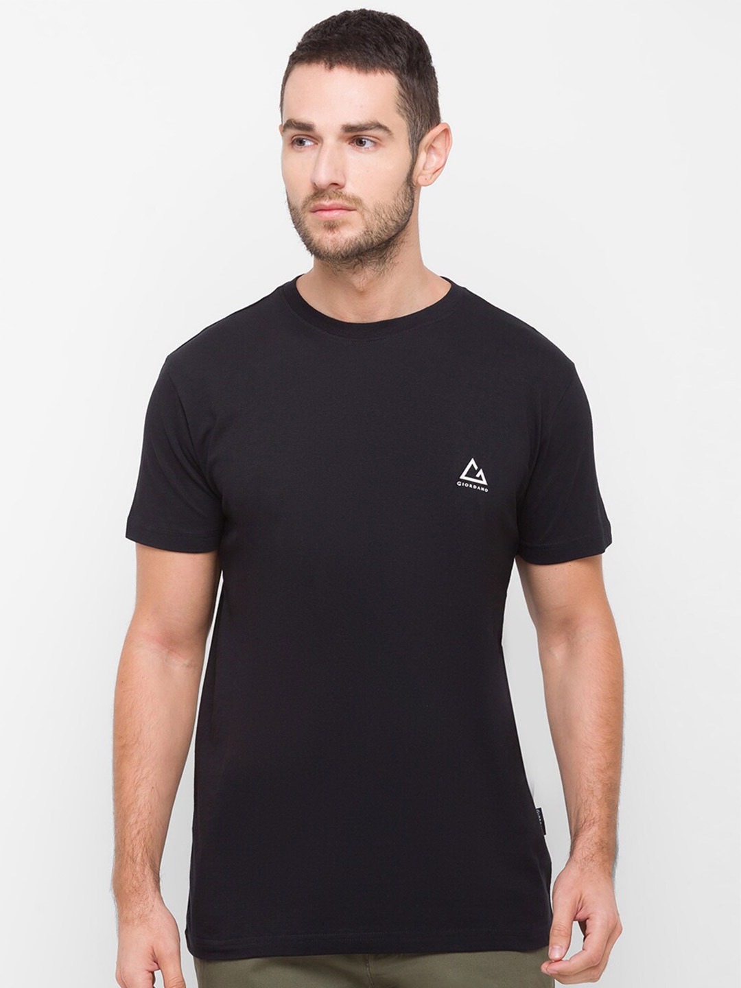 Buy GIORDANO Men Black Monochrome Slim Fit Cotton T Shirt - Tshirts for ...