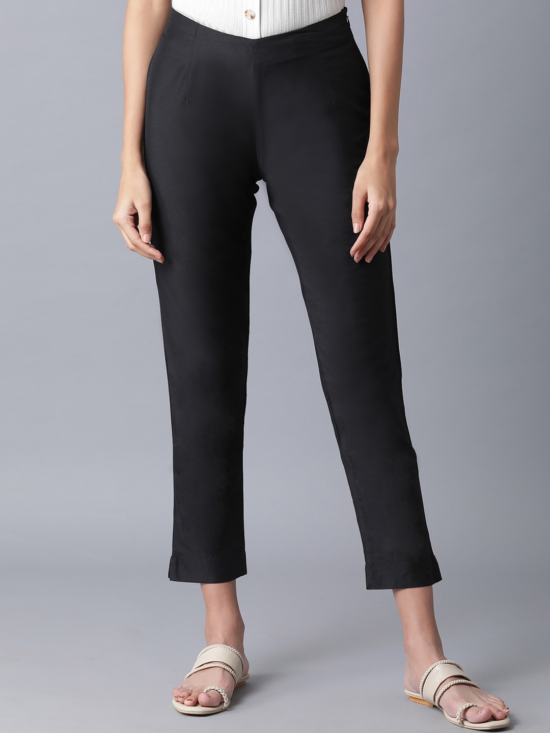 Buy W Women Black Slim Fit Cropped Trousers - Trousers for Women ...