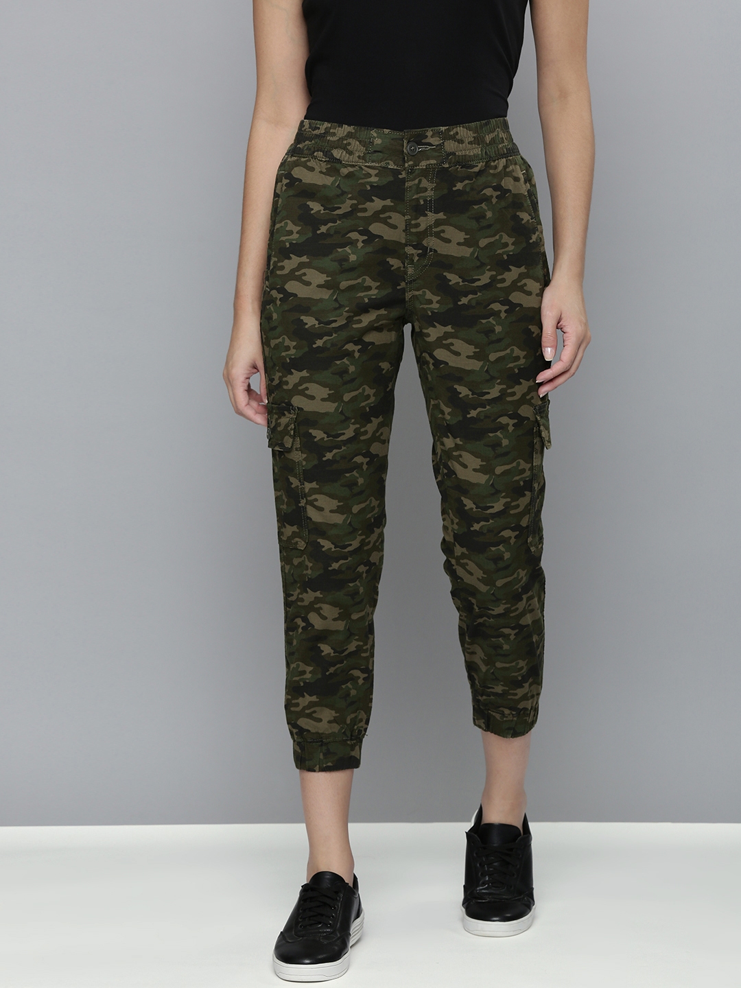 joggers levis