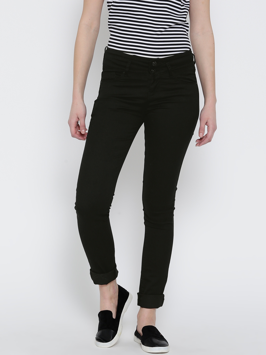 black jeans myntra