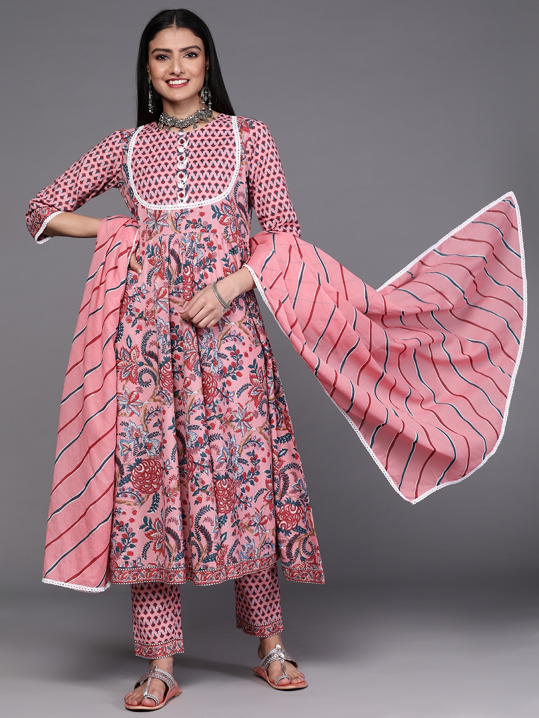 Buy Libas Women Pink Floral Printed Panelled Pure Cotton Kurta With ...