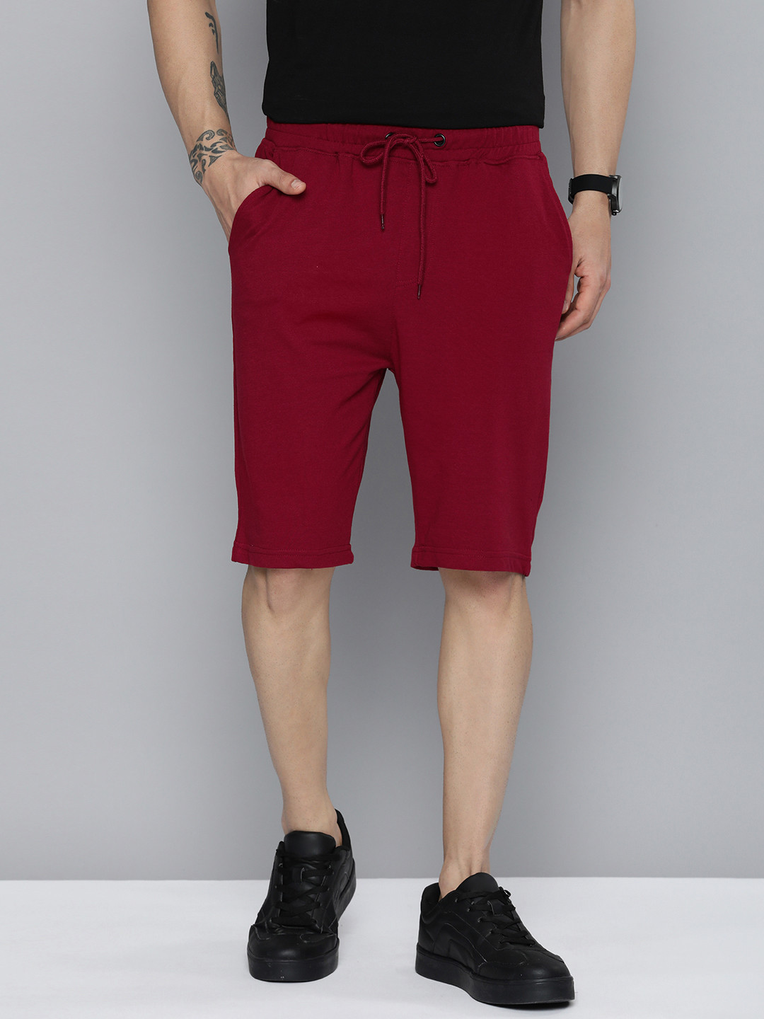 Buy Harvard Men Maroon Solid Mid Rise Elasticated Regular Shorts