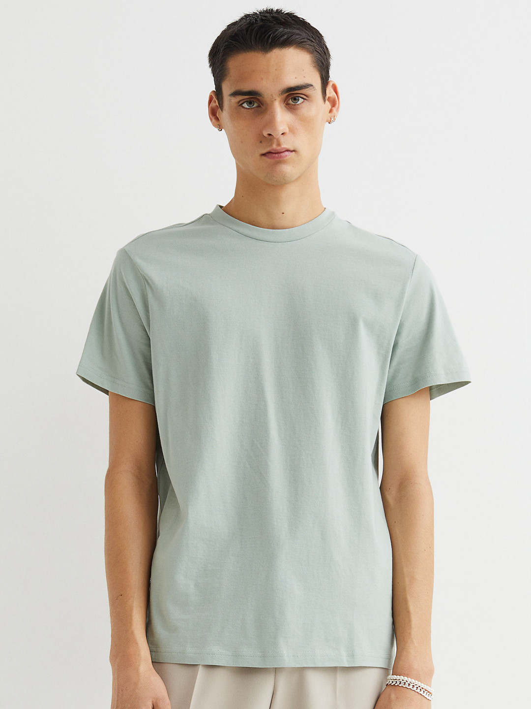 Buy H&M Men Green Regular Fit Round Neck T Shirt Tshirts for Men