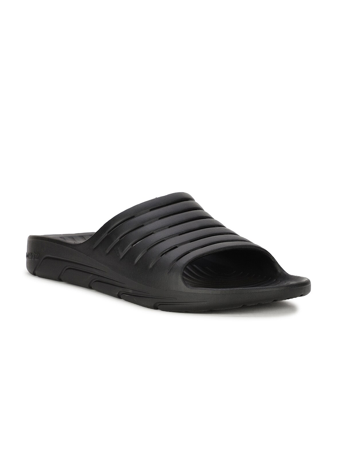 Buy Bata Men Black Sliders - Flip Flops for Men 17003750 | Myntra