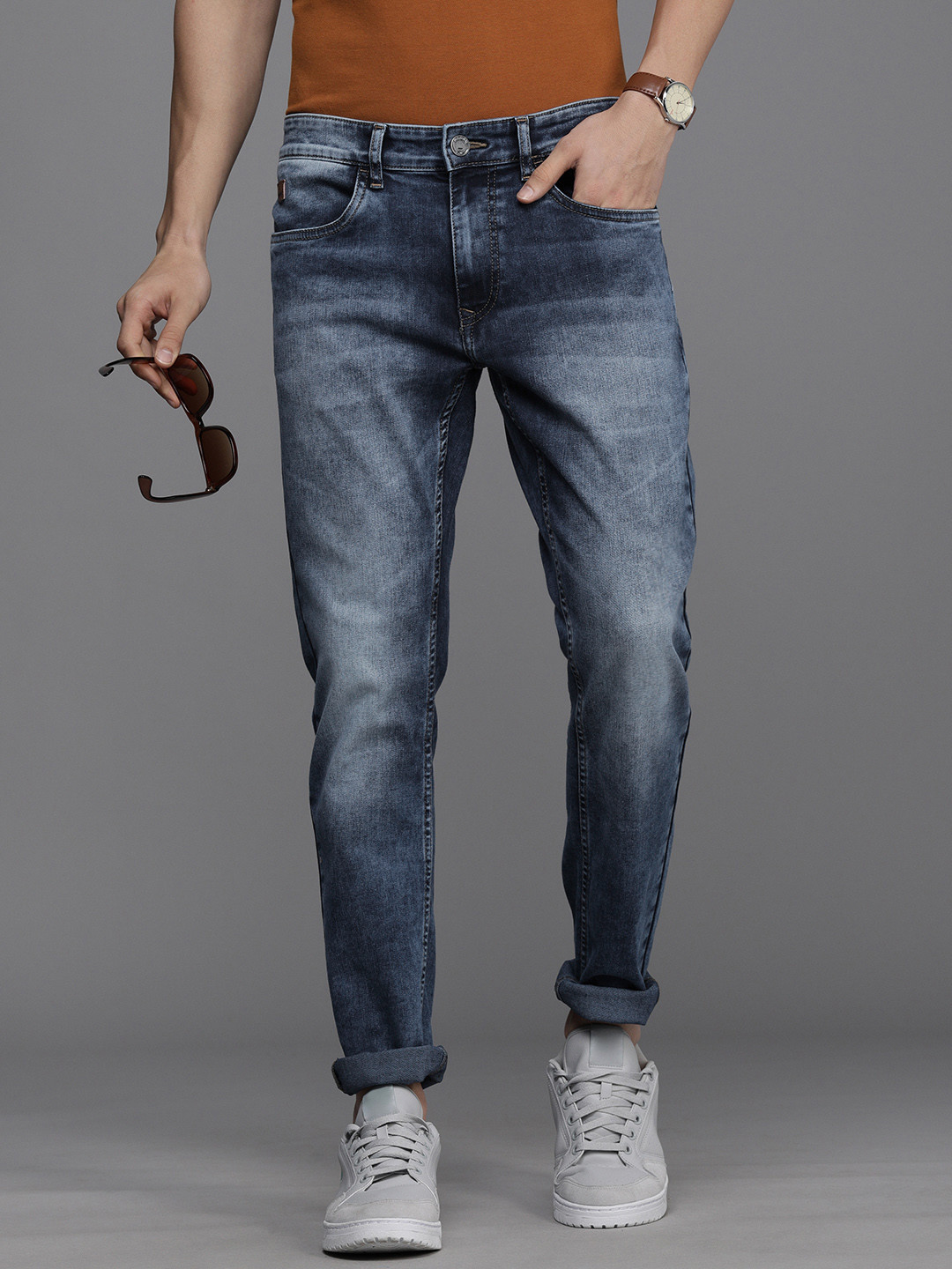 Buy WROGN Men Blue Slim Fit Mid Rise Heavy Fade Clean Look Stretchable