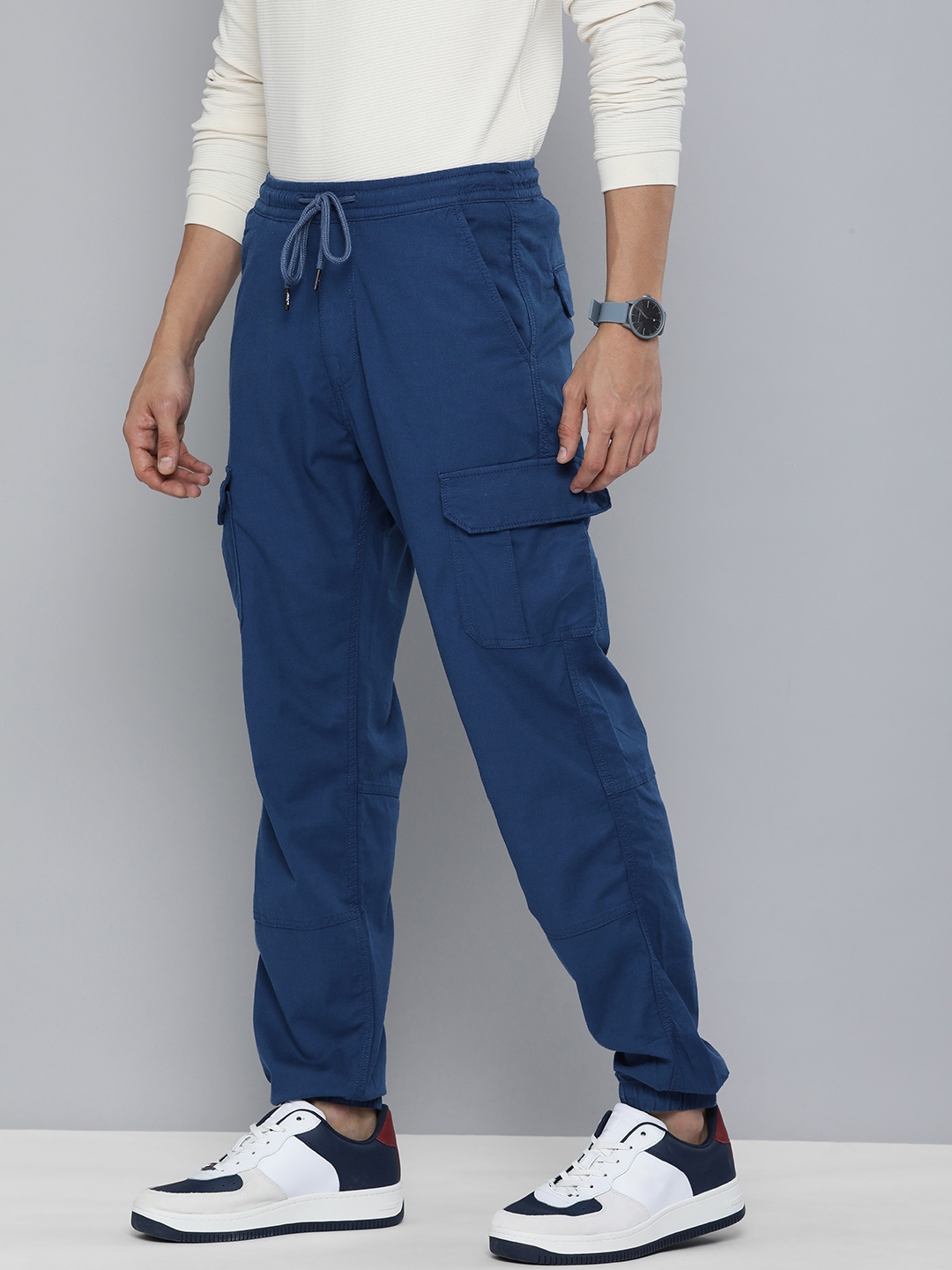 levis cargos