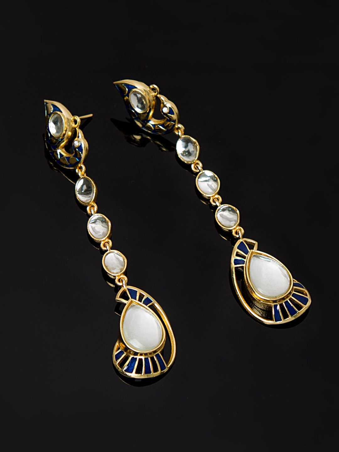 studio voylla earrings