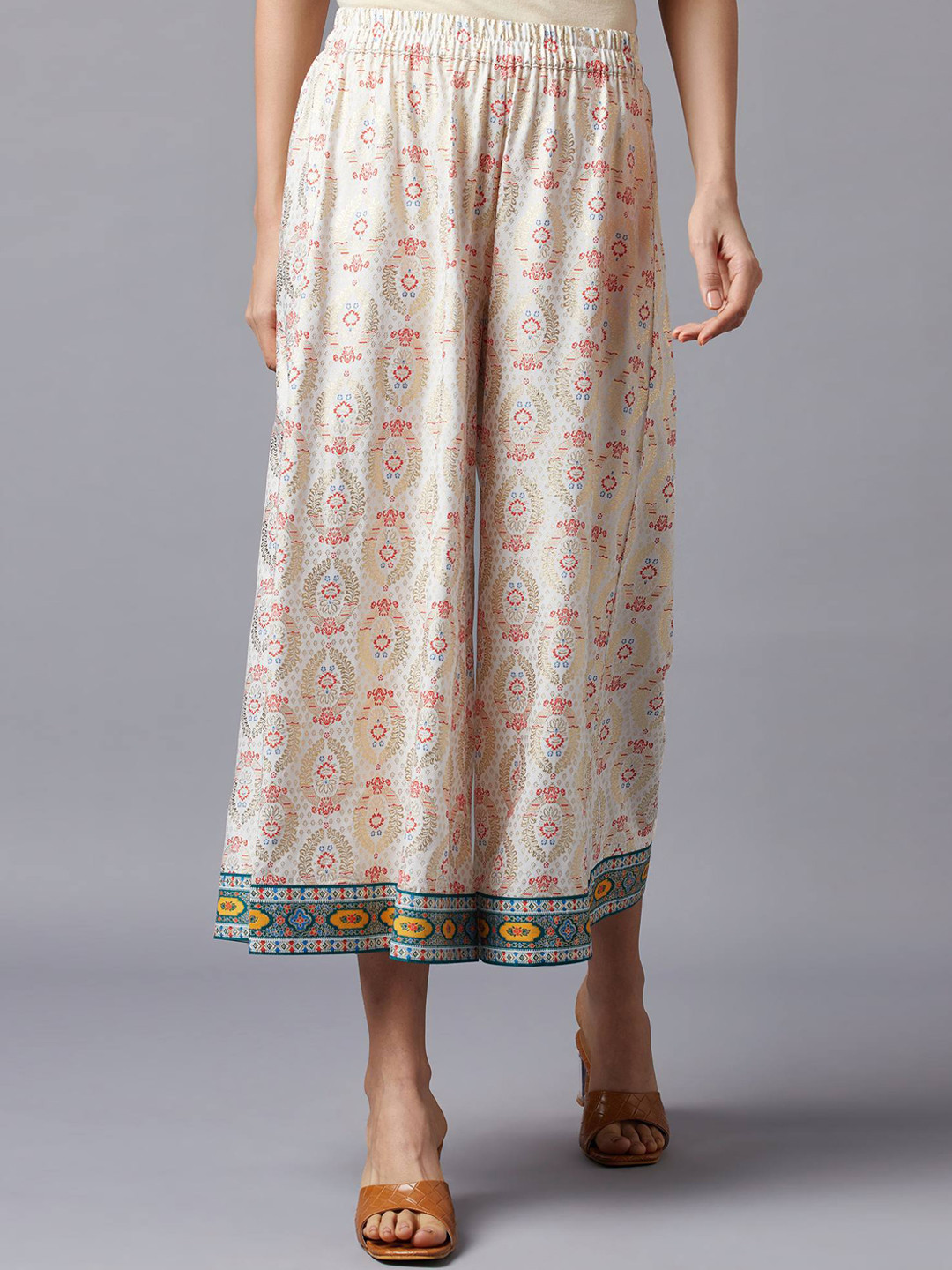 Women's White Solid Loose Fit Palazzos