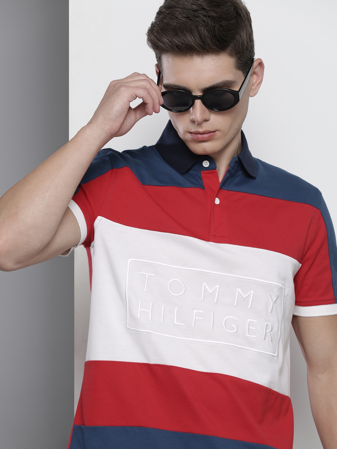 Buy Tommy Hilfiger Men Red & Teal Blue Colourblocked Polo Collar T ...