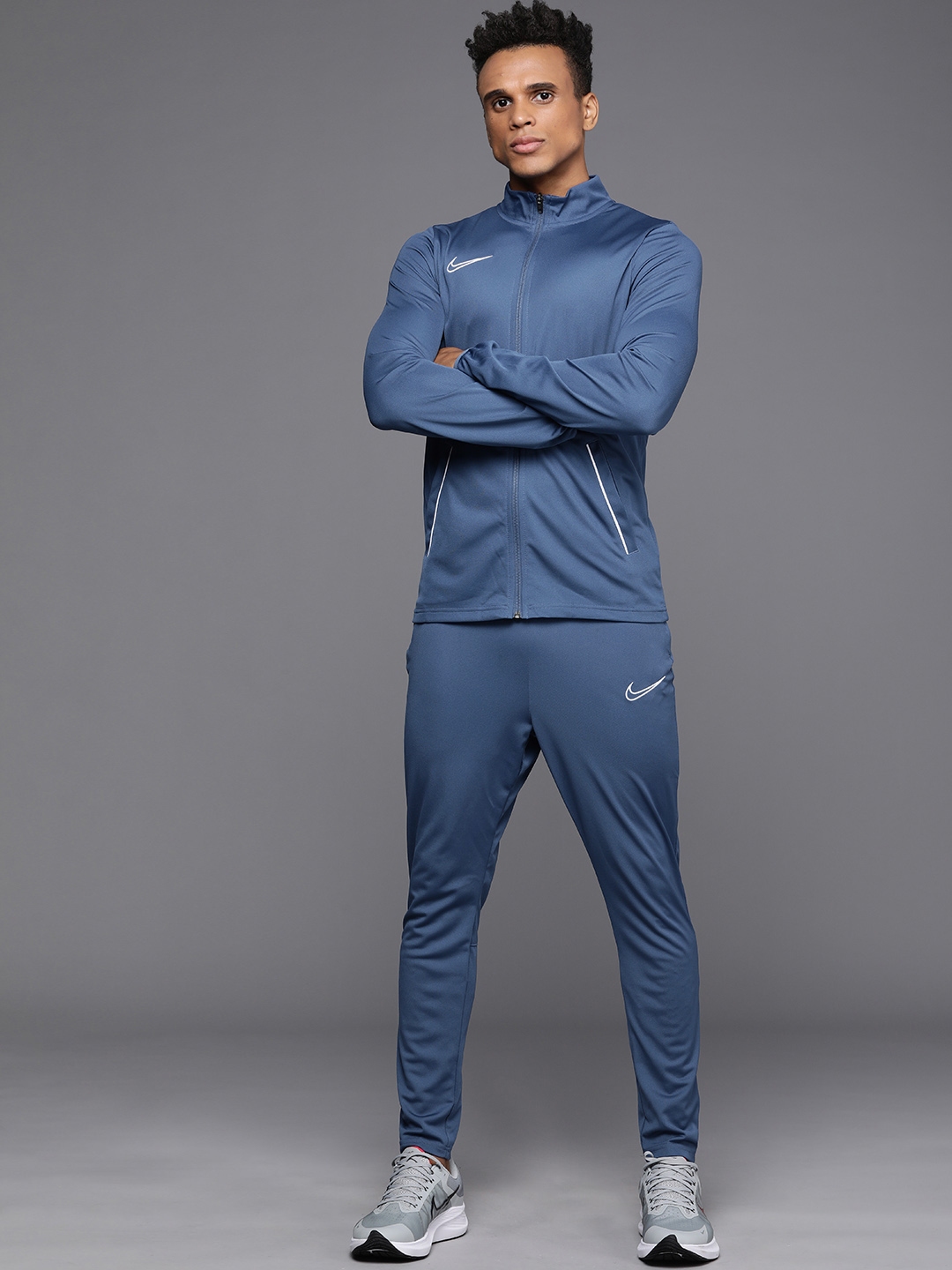 nike soccer tracksuit