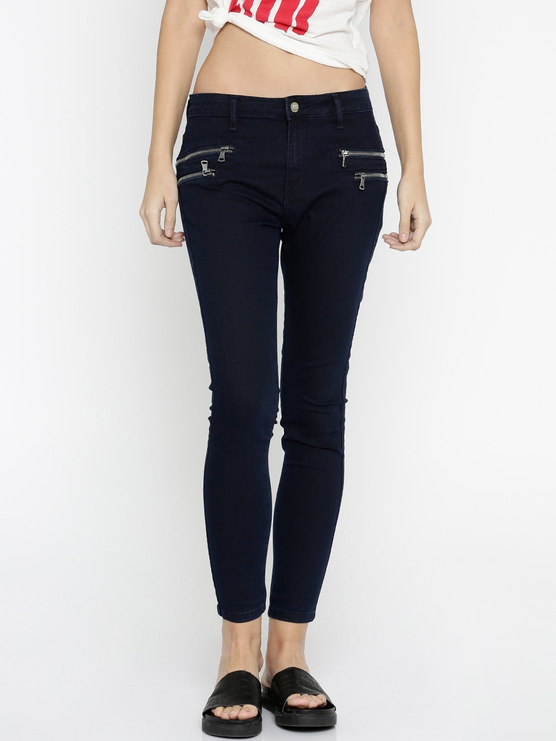 jeggings below 200