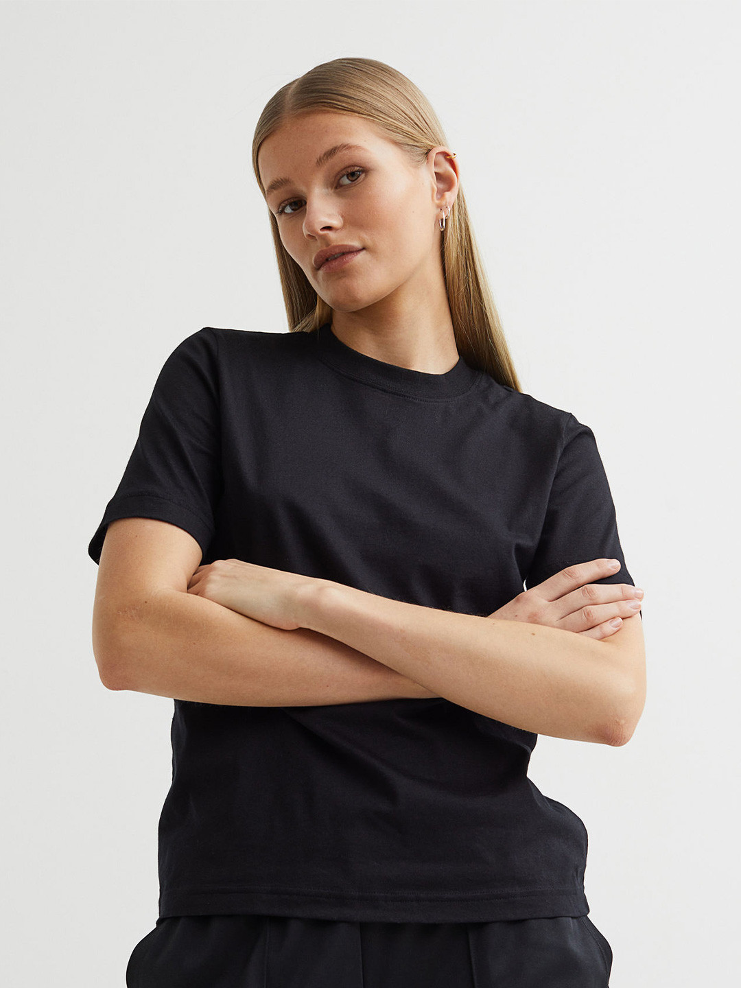 Buy H&M Women Black Cotton Jersey T Shirt Tshirts for Women 17186090