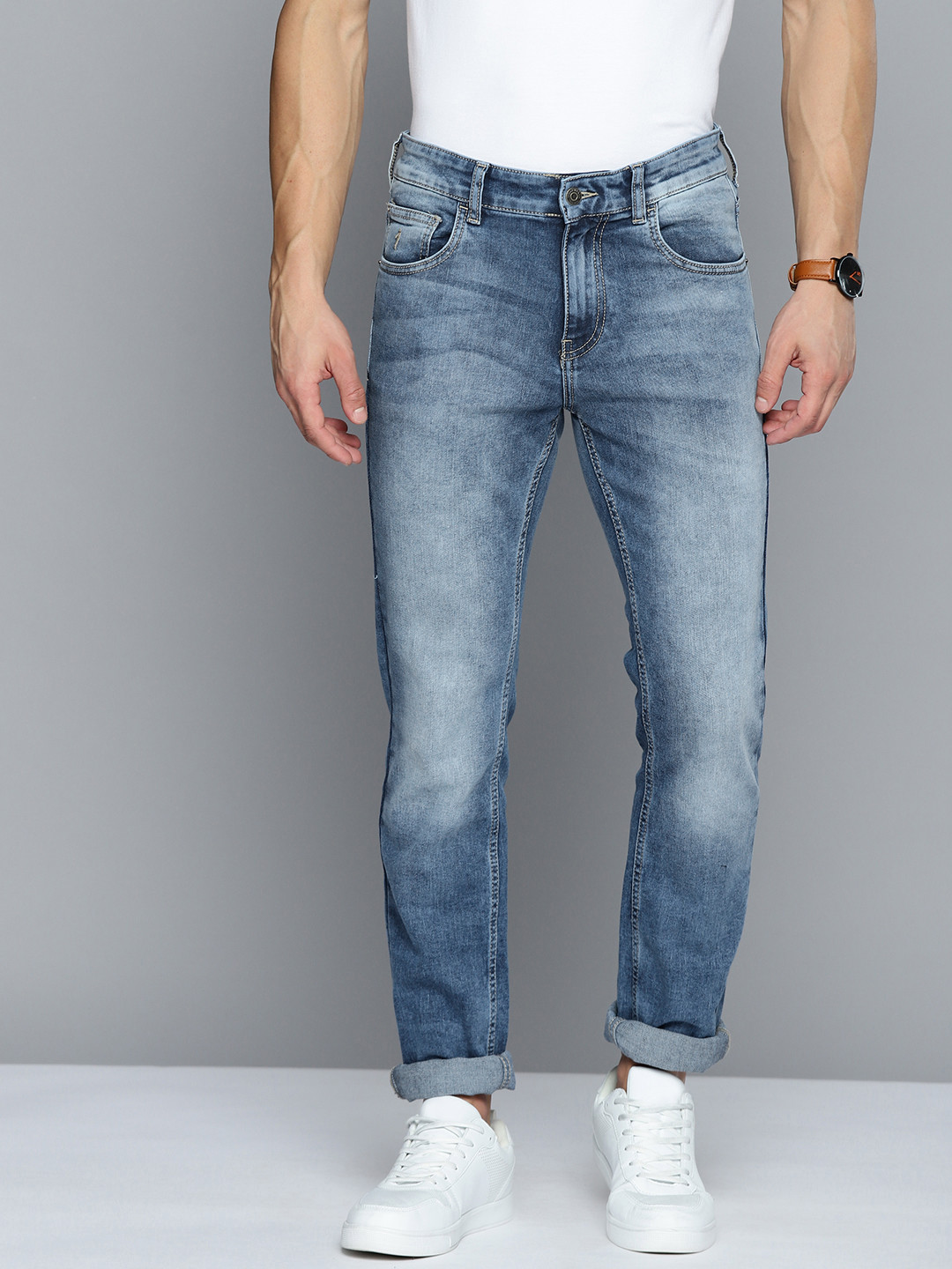 Buy Indian Terrain Men Blue Brooklyn Slim Fit Light Fade Jeans Jeans