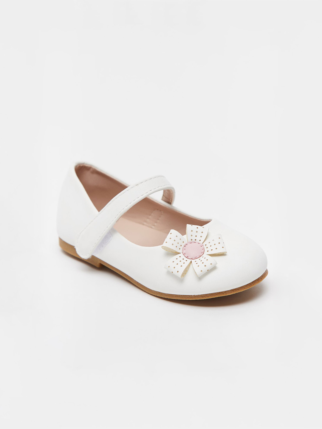 Buy Shoexpress Girls White Embellished Ballerinas Flats Flats for