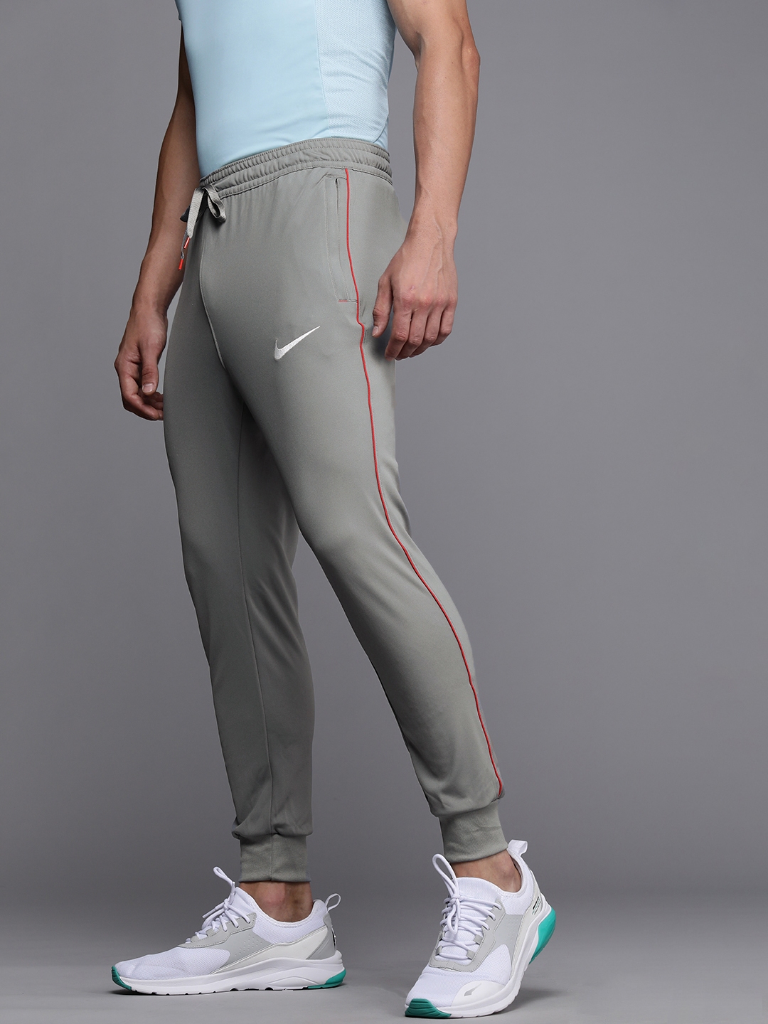 nike dri fit joggers