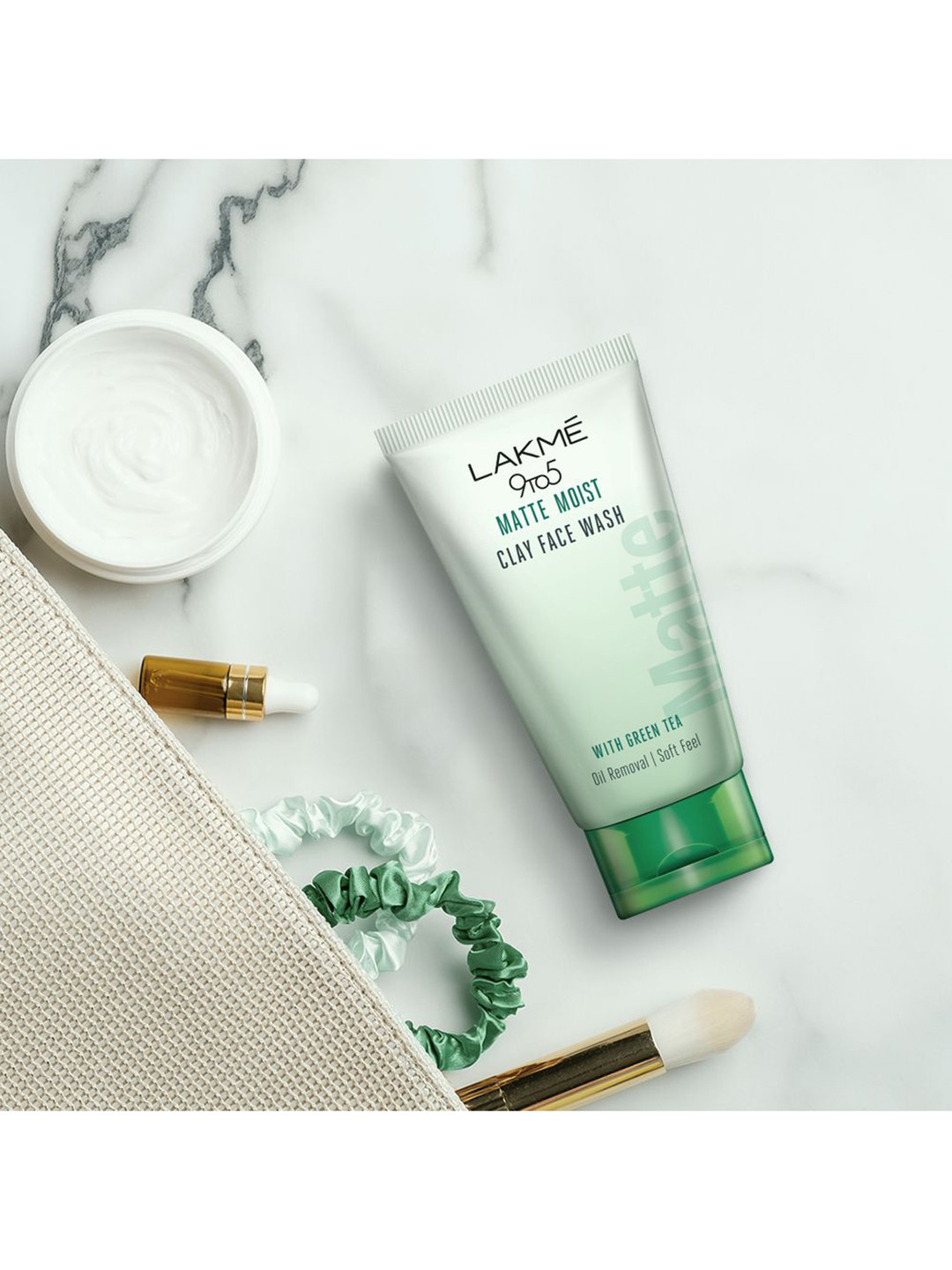 Buy Lakme 9to5 Matte Moist Clay Face Wash For Refreshed Matte Looking