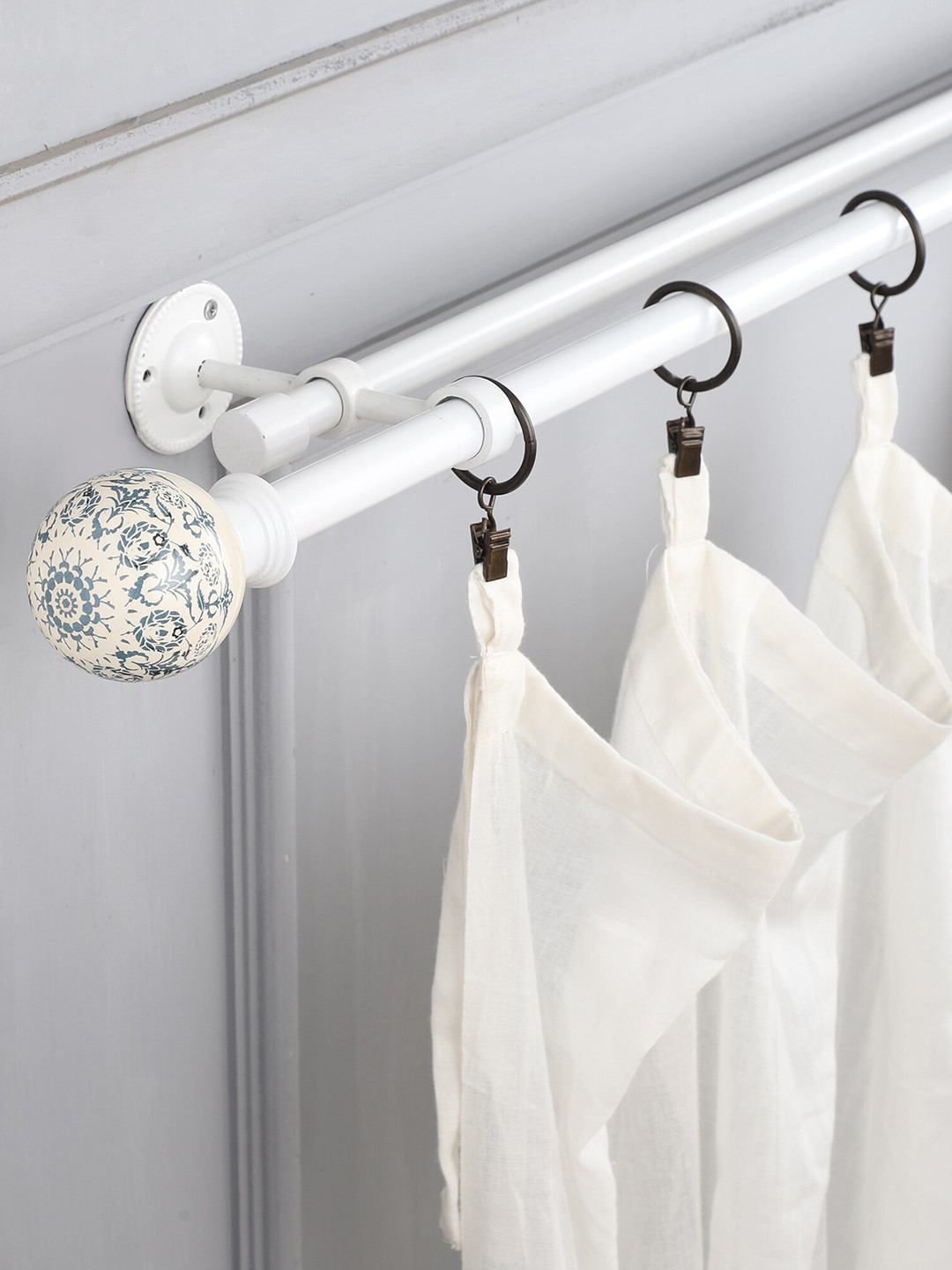 Buy The Decor Mart White & Grey Printed Extendable Curtain Rods With