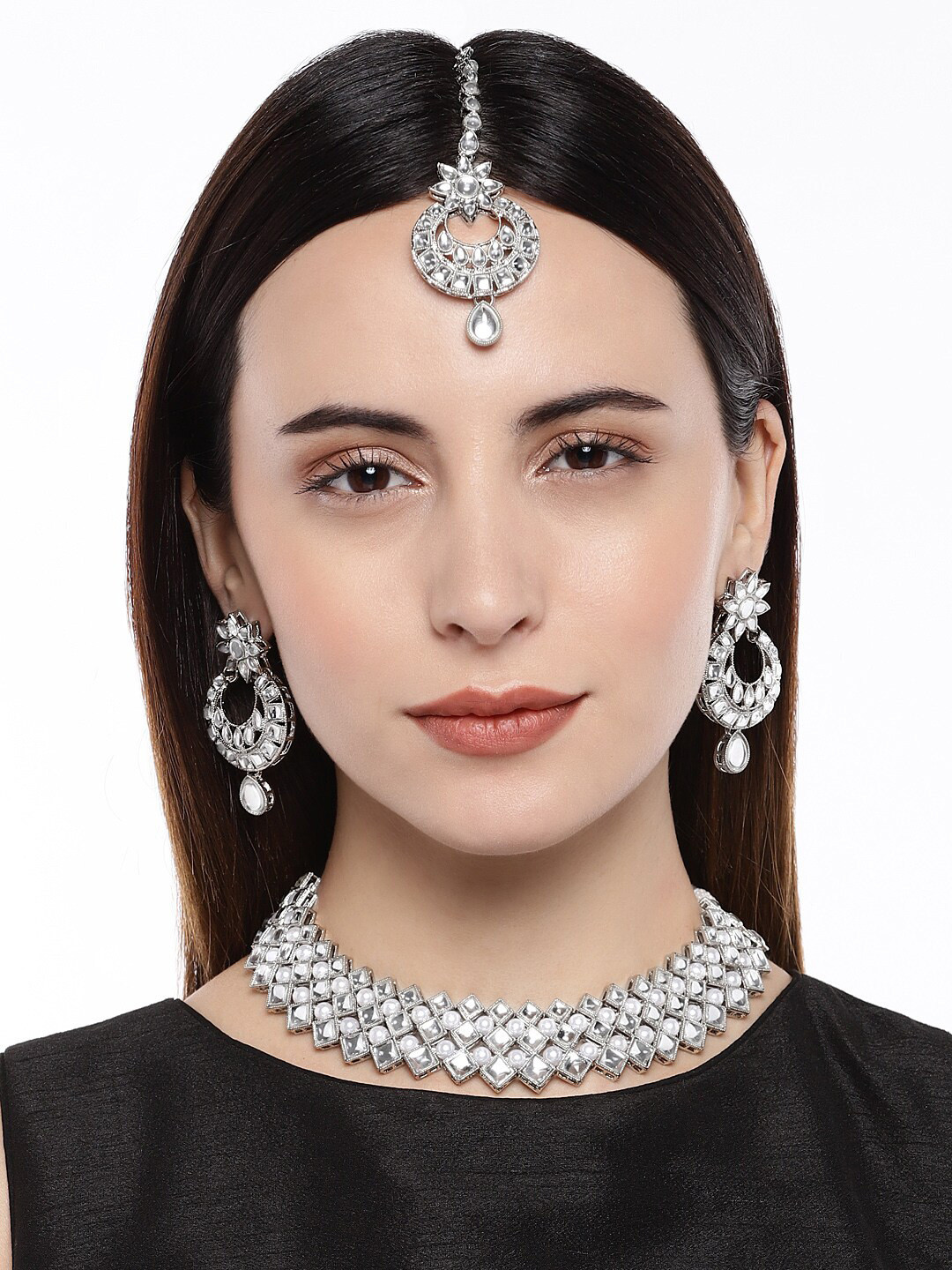 Buy AccessHer Silver Toned & White Kundan Studded Jewellery Set