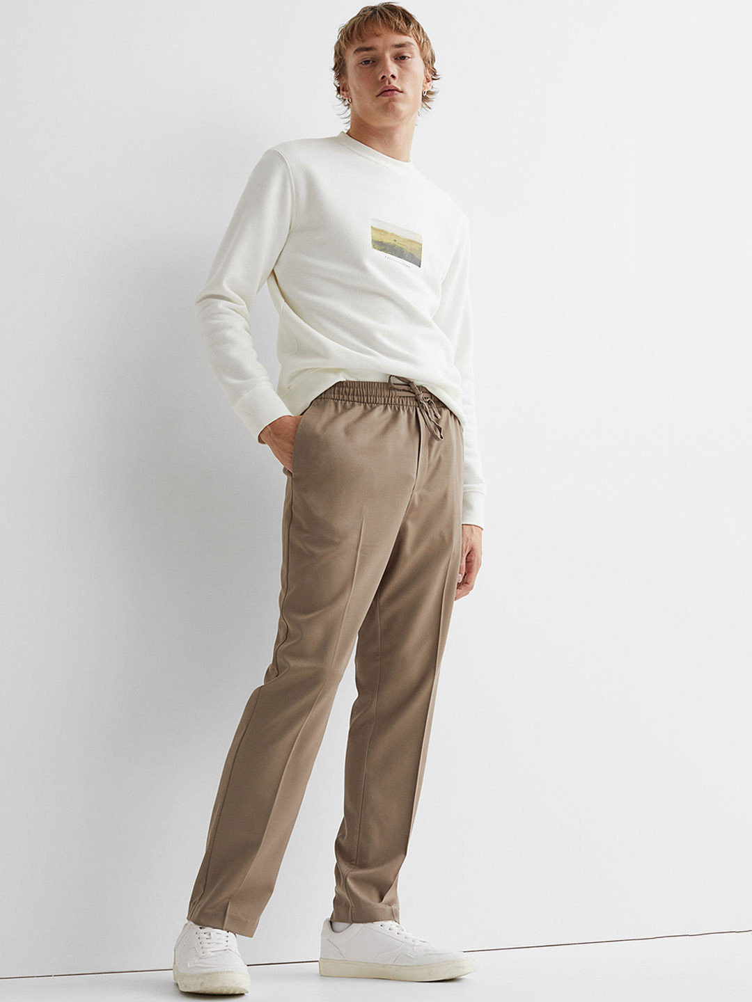 Buy H&M Men Beige Solid Slim Fit Joggers Trousers for Men 17465120