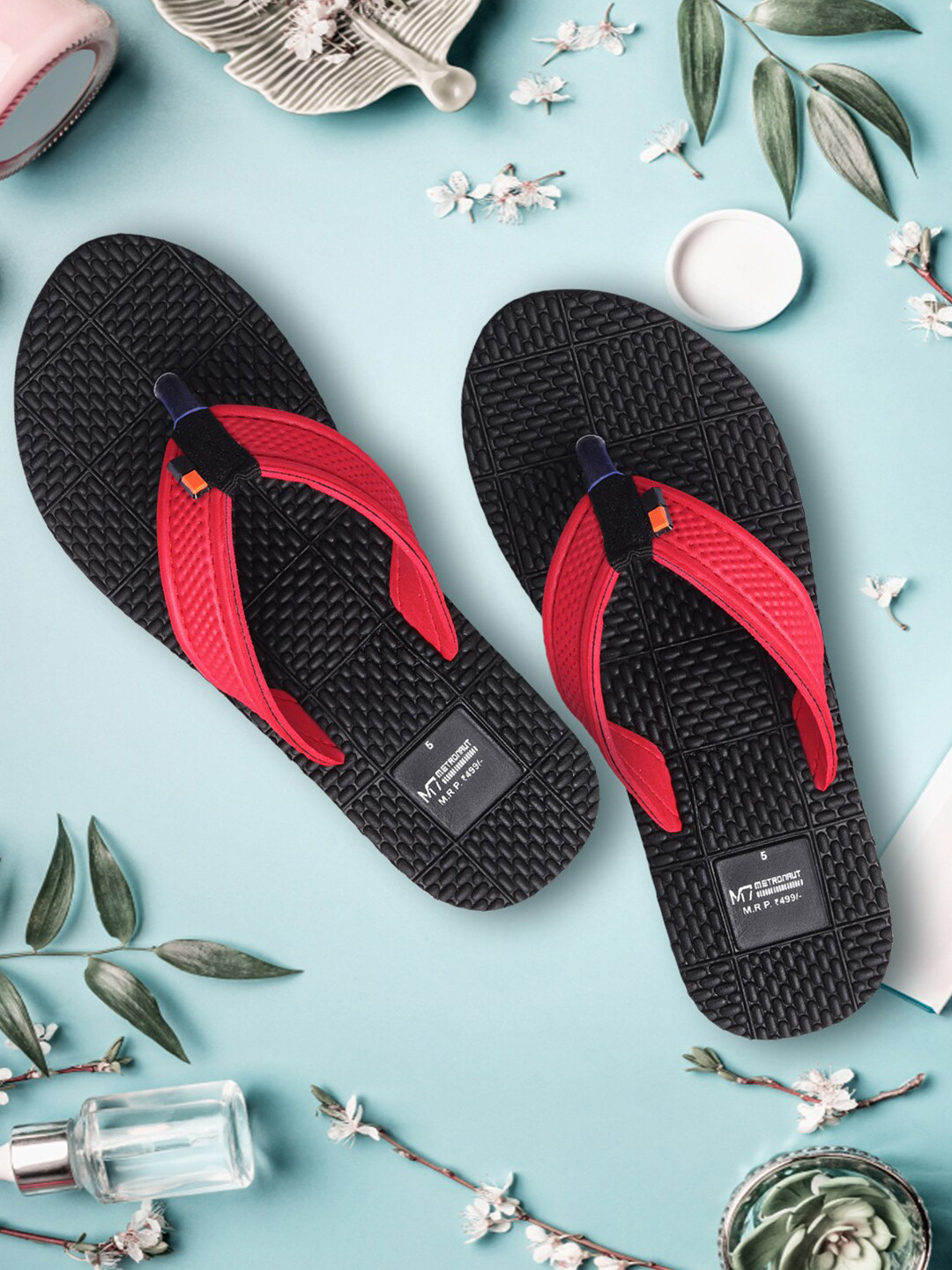 Buy M7 By Metronaut Women Black & Red Printed Rubber Thong Flip Flops