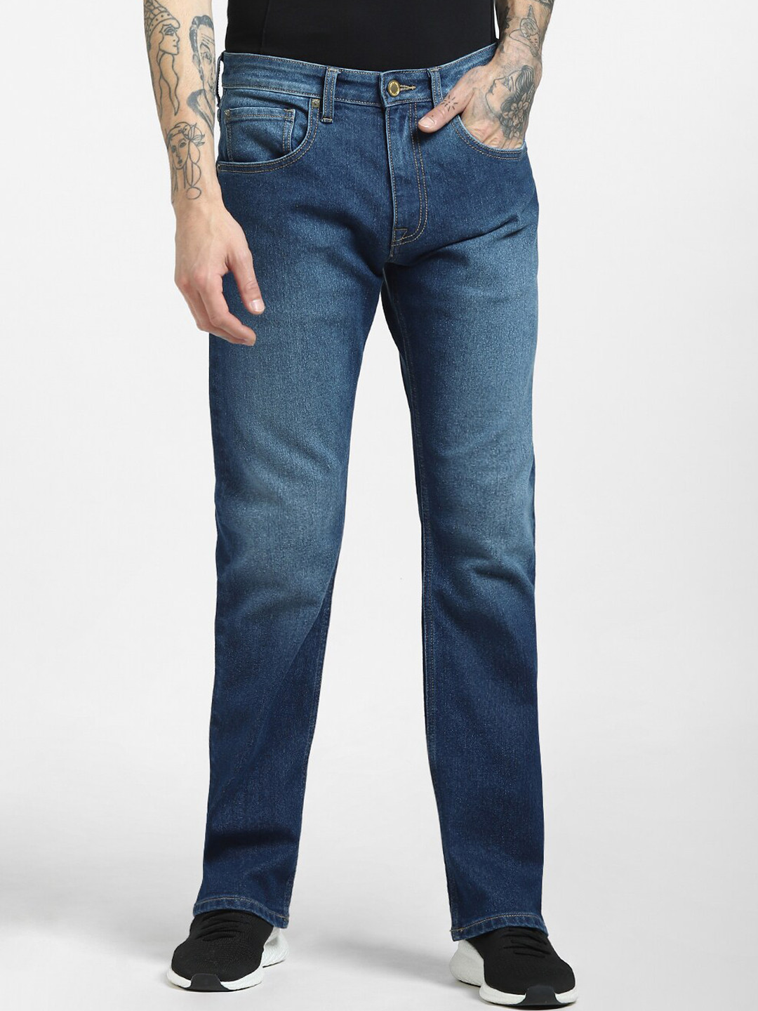 Buy Jack & Jones Men Blue Bootcut Light Fade Jeans - Jeans for Men 17655084 | Myntra