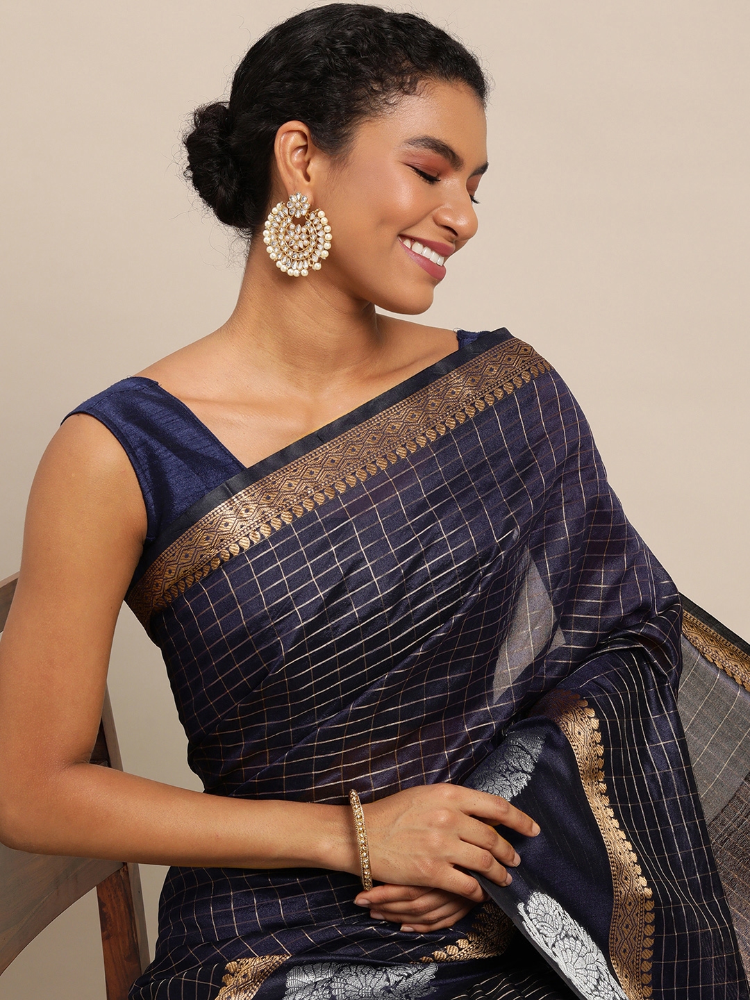 Buy Royal Rajgharana Saree Pink & Golden Checked Banarasi Sarees - Sarees for Women 17698840