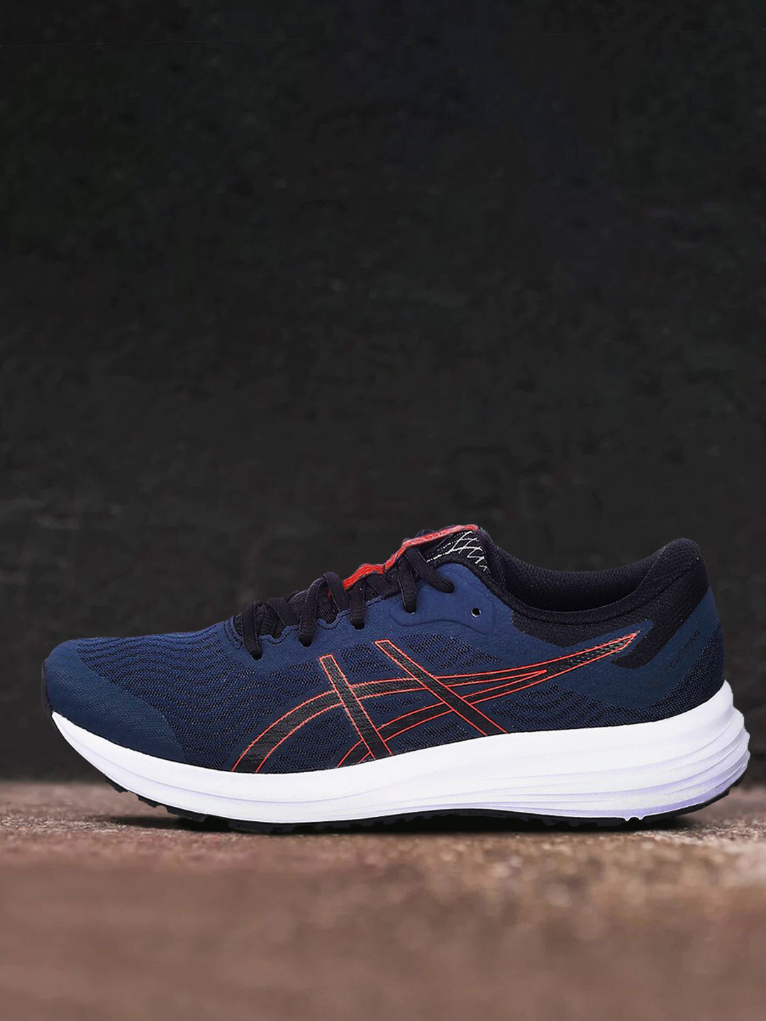 asics non marking shoes