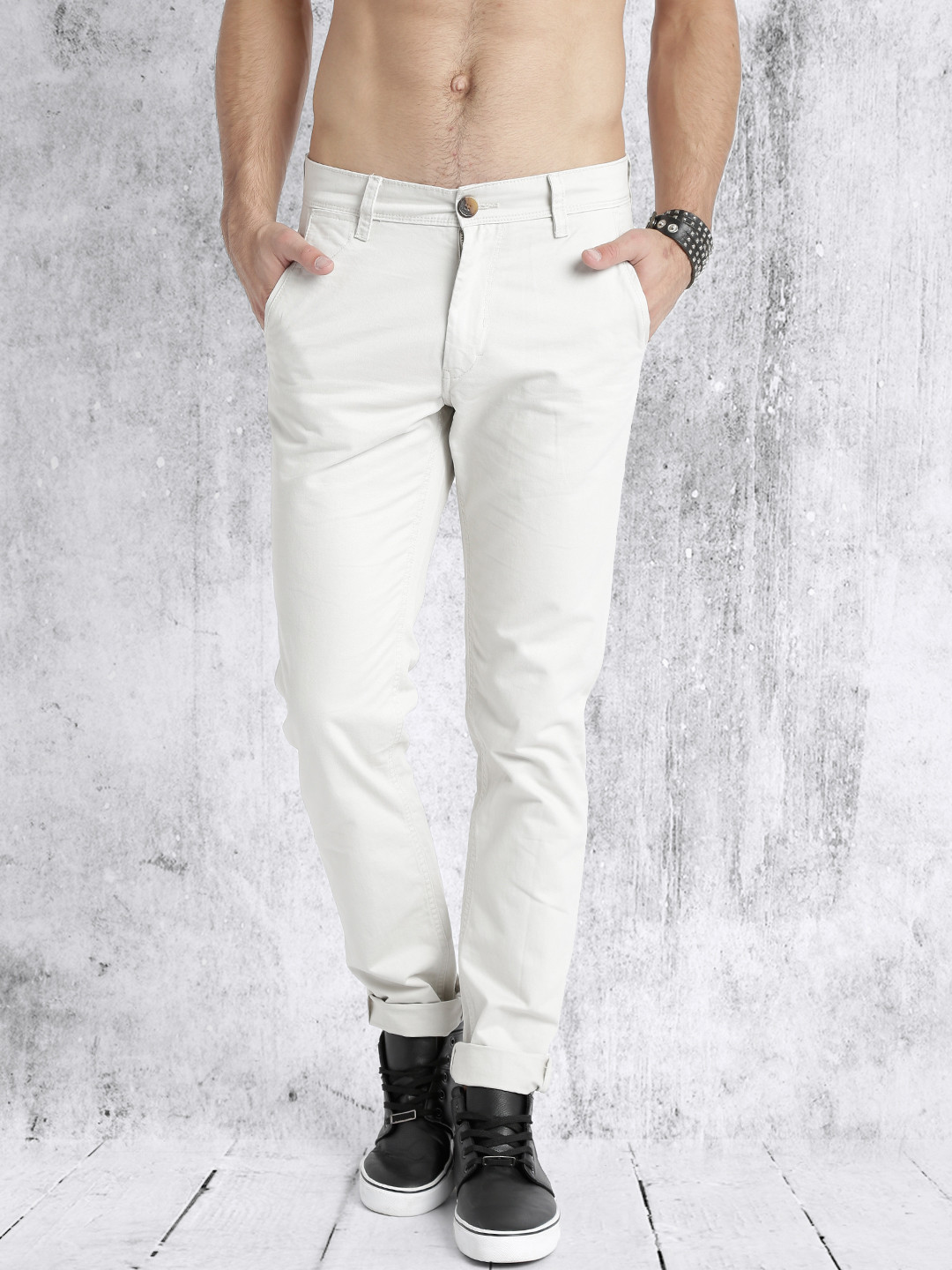 Buy Roadster Men Off White Solid Chino Trousers - Trousers for Men 1773604 | Myntra