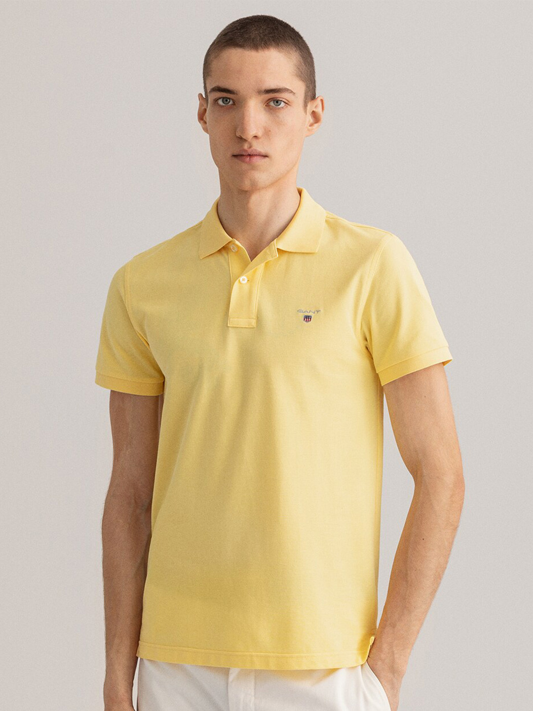 Gant Men Yellow Solid Button-down Collar Long Sleeves Shirt