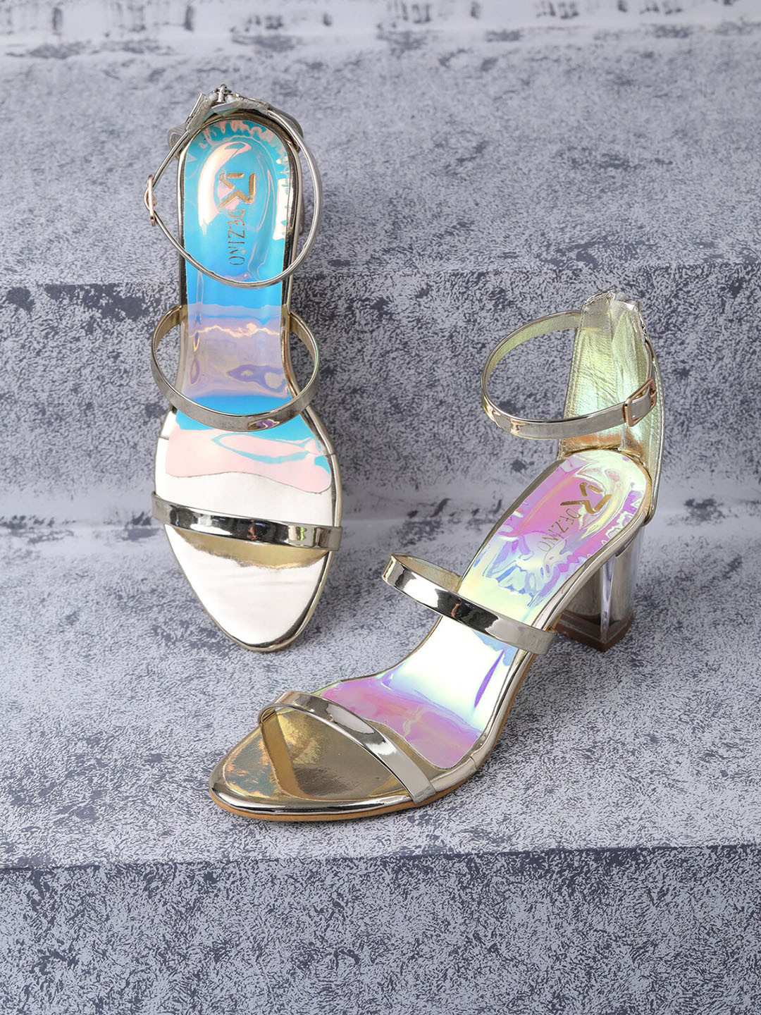 r dezino heels