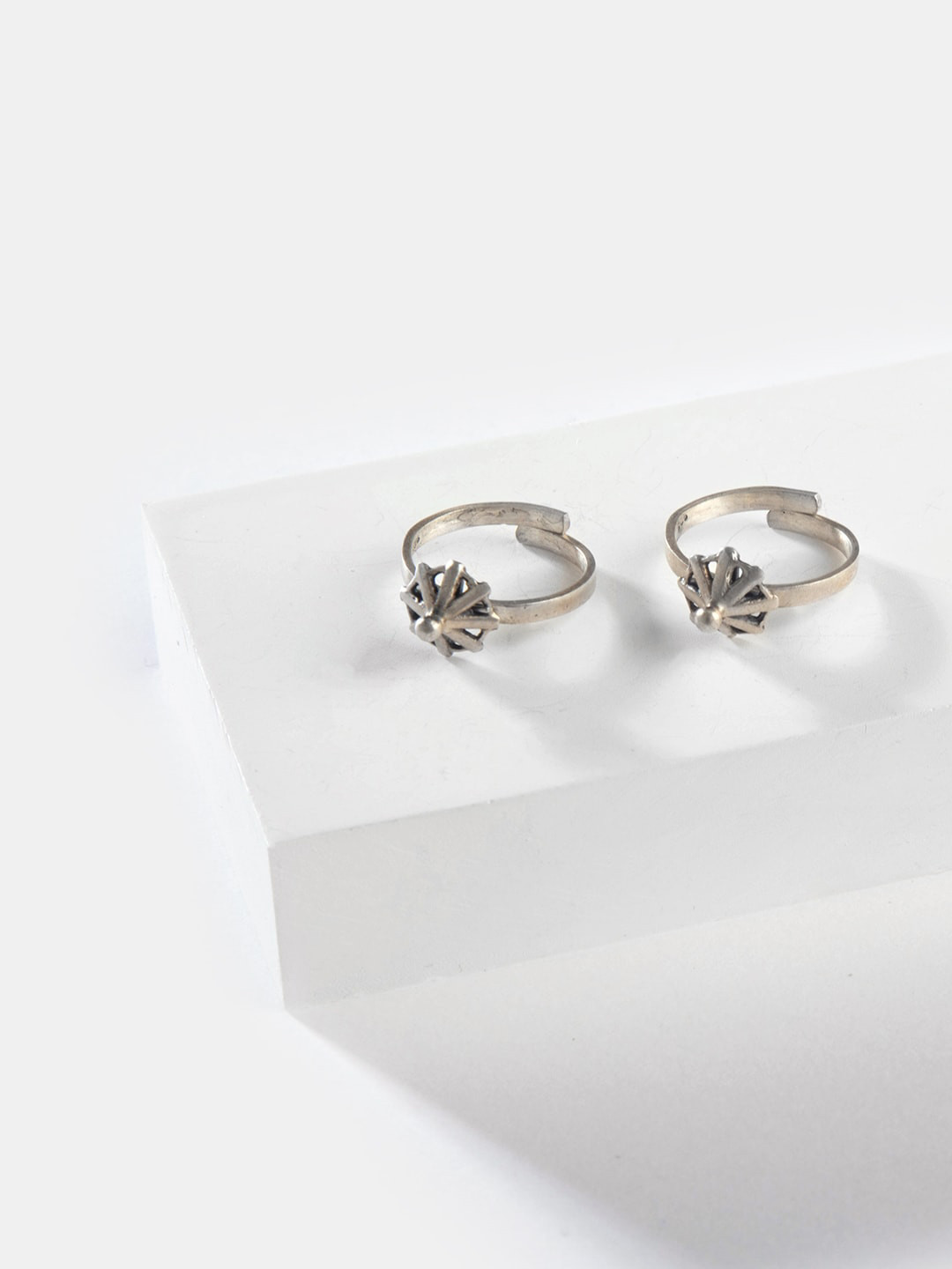 Buy SHAYA Set Of 2 925 Sterling Silver Antique Toe Rings Toe Rings