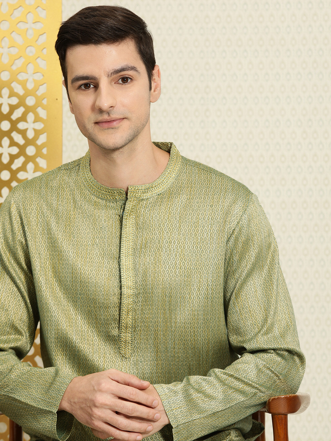 Men Green & Gold-Toned Woven Design Kurta With Pyjama main image 0