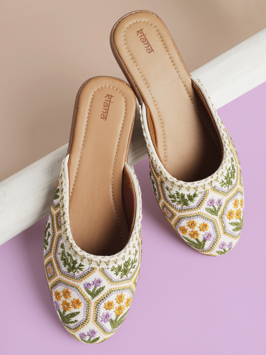 Buy Kiana House Of Fashion Women Off White Mojaris Flats Flats for Buy Kiana House Of Fashion Women Off White Mojaris Flats Flats for