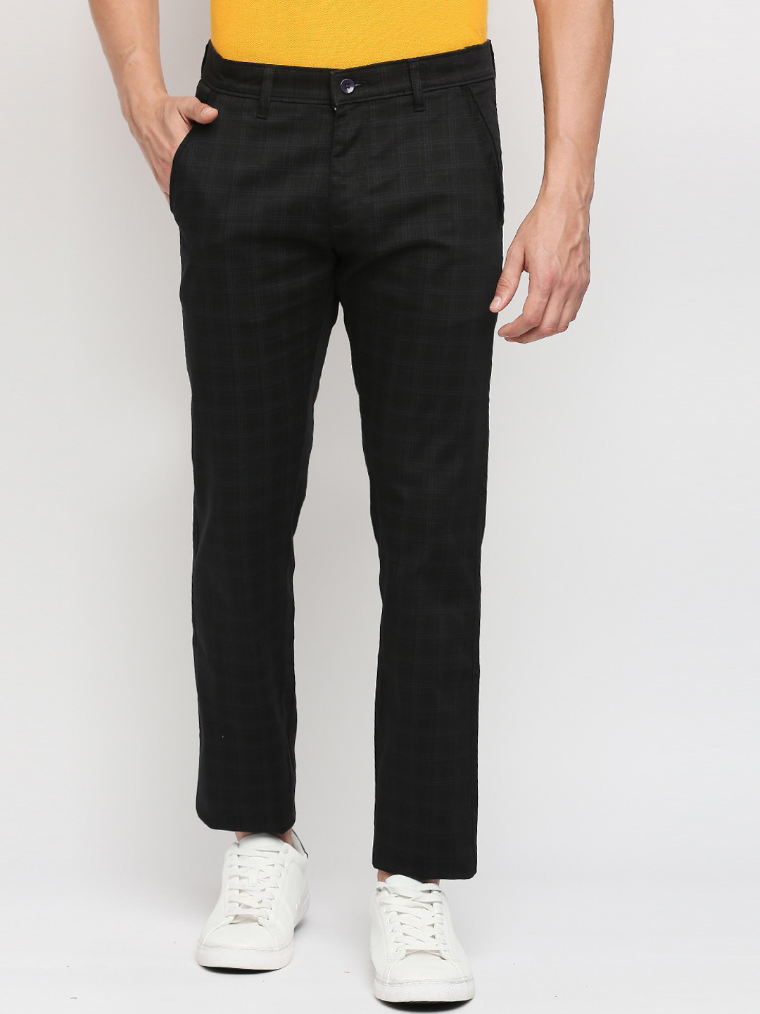 Buy Solemio Men Black Checked Chinos Trousers - Trousers for Men ...