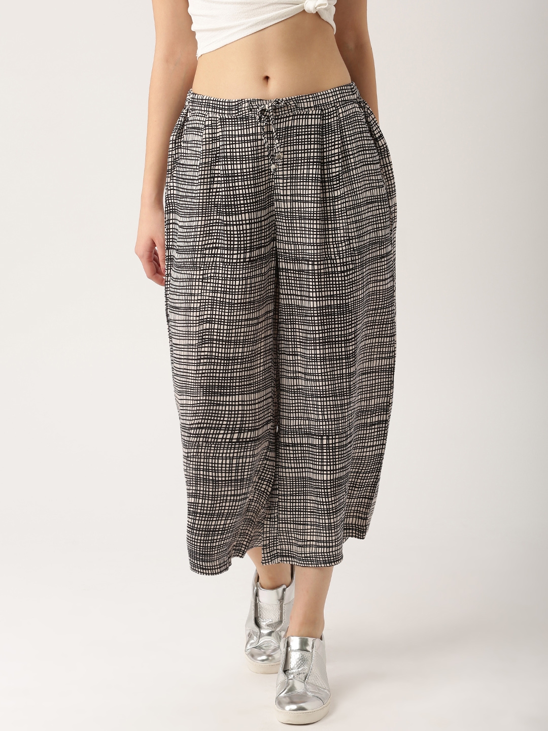 Buy DressBerry Women Black & Off White Regular Fit Checked Culottes ...