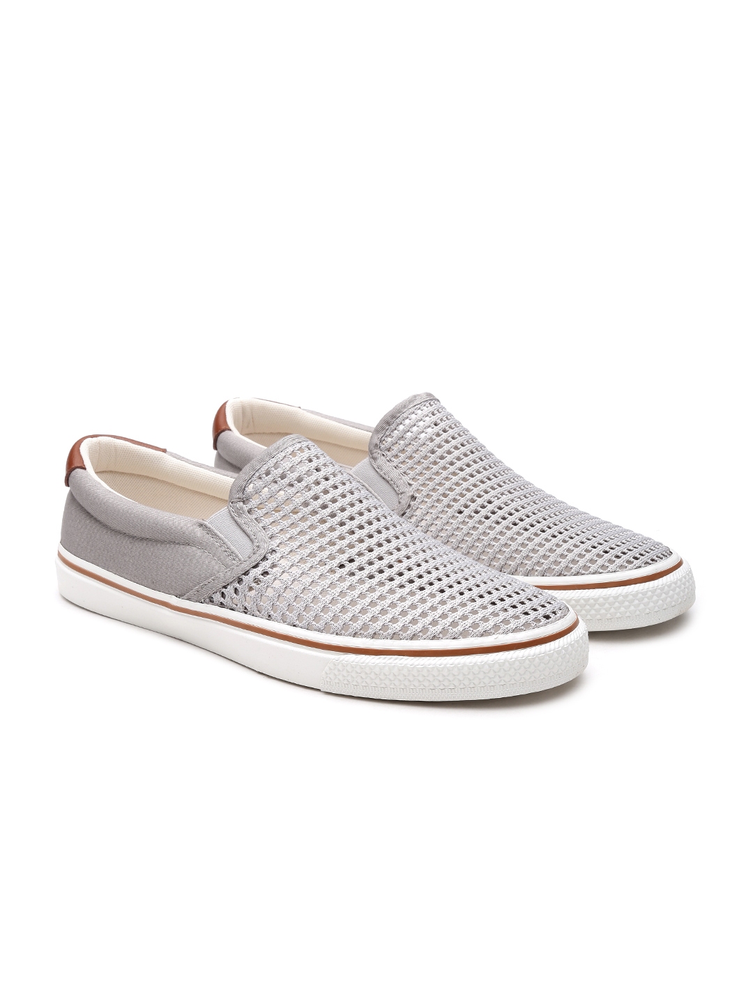 benetton slip ons
