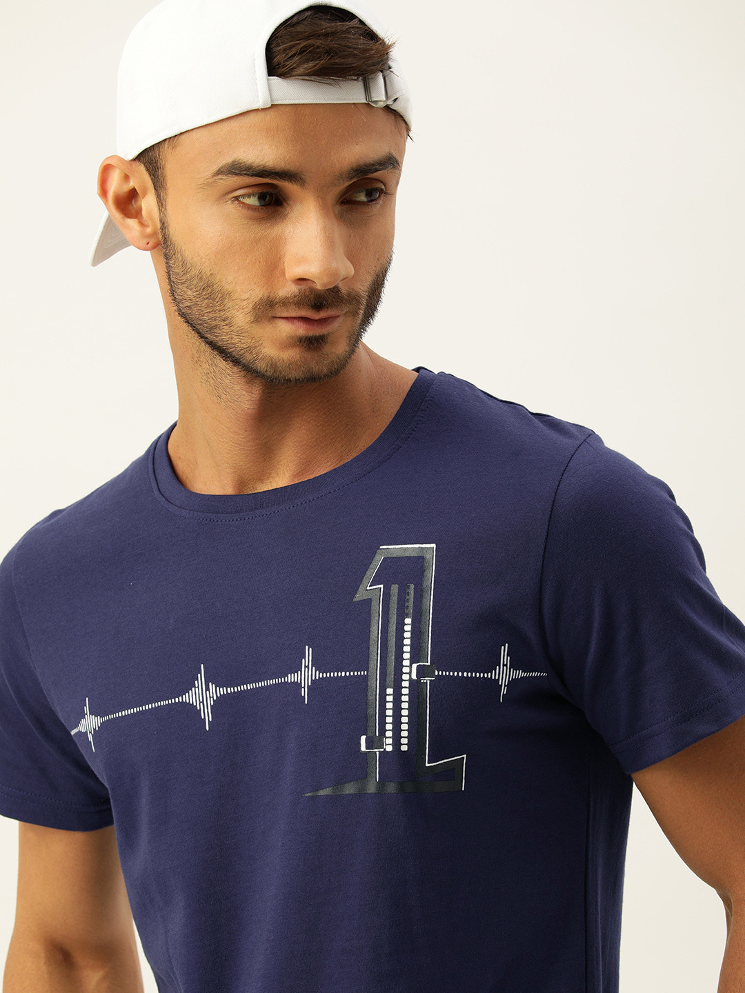 Buy SINGLE Men Blue & White Printed Pure Cotton Slim Fit T Shirt