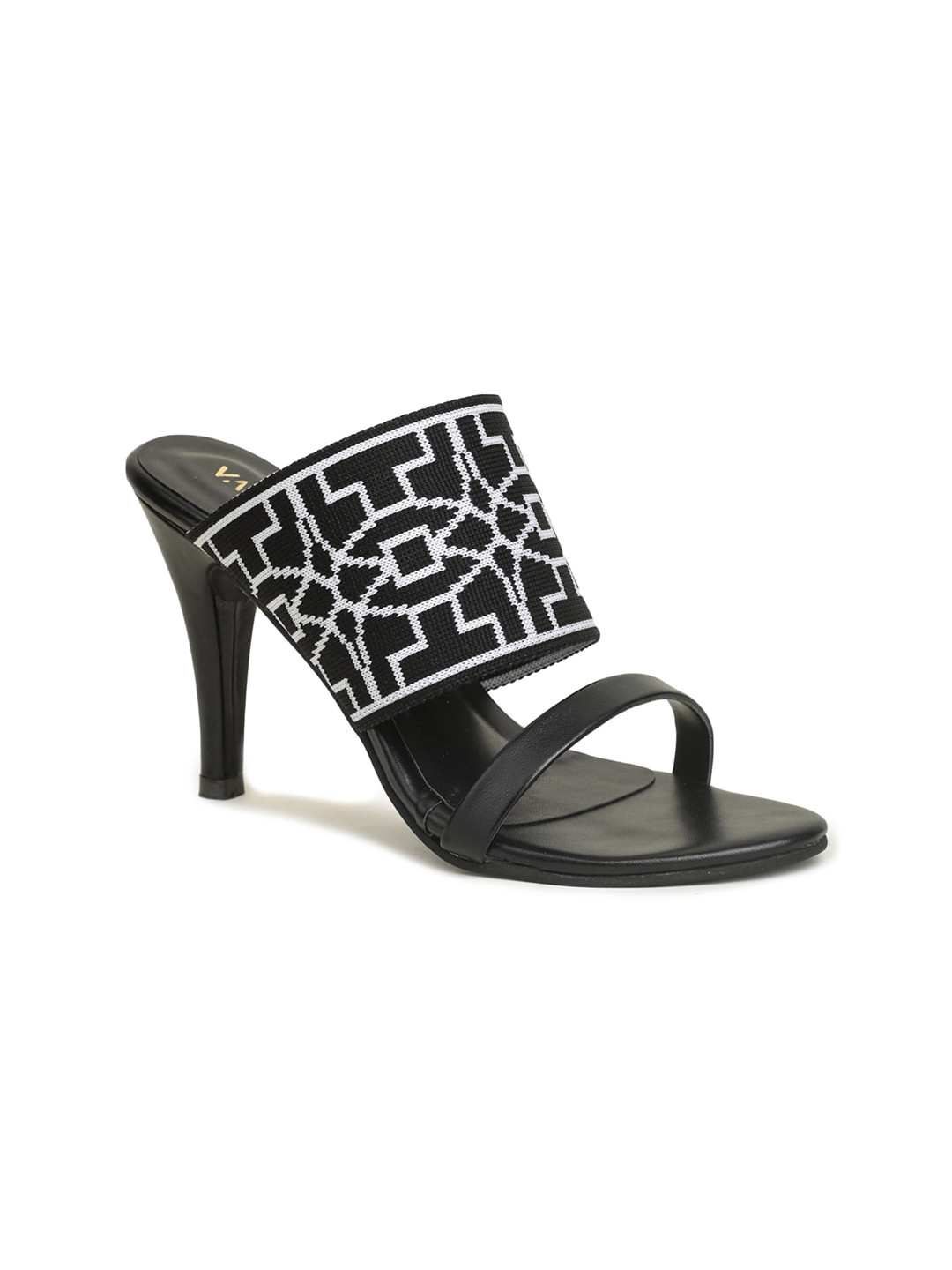 Buy VALIOSAA Black Kitten Heels Heels for Women 17977032 Myntra