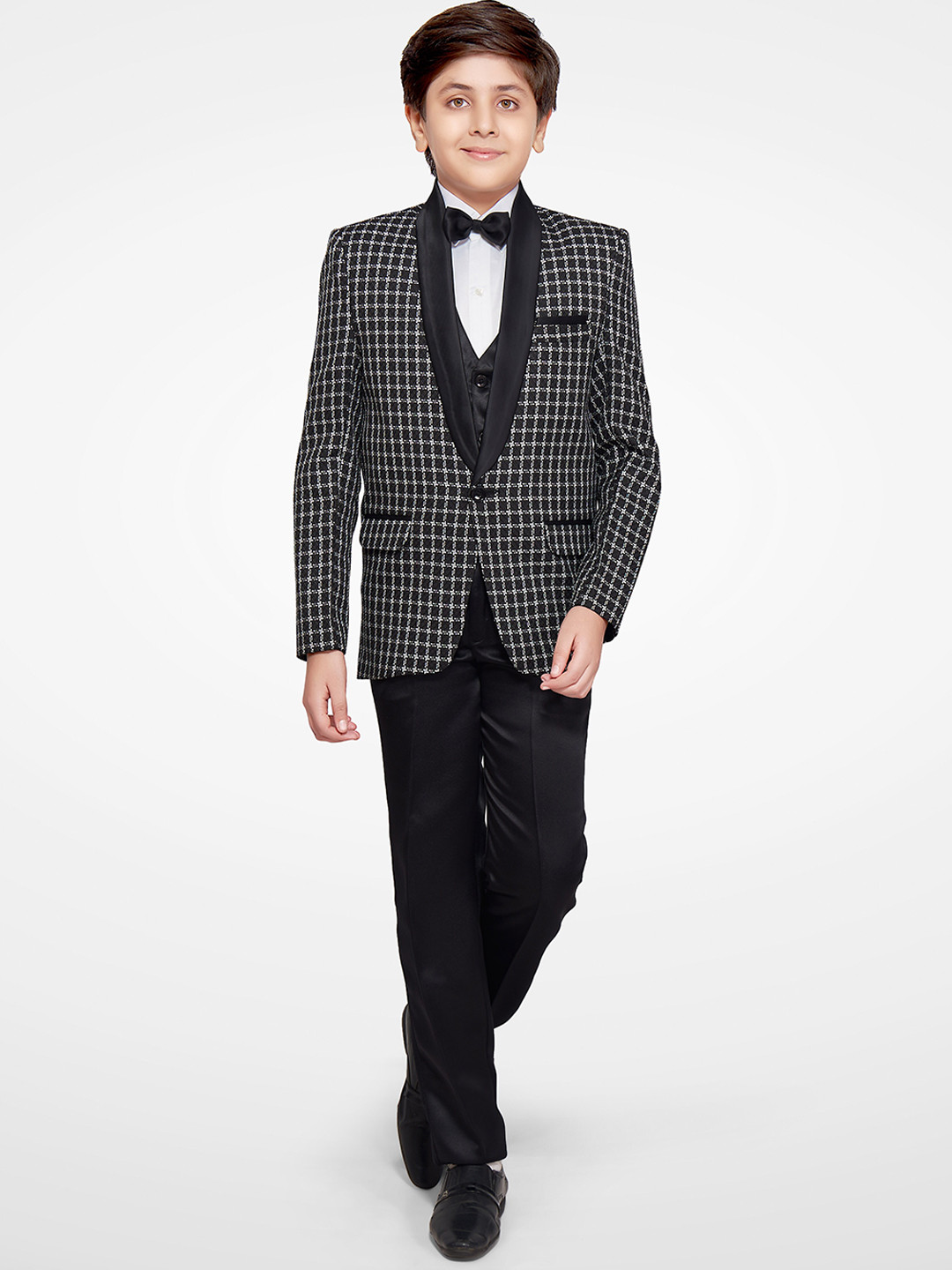 Buy Jeetethnics Boys Black Checked Coat Suit Set With Waistcoat Shirt And Trousers Suits for