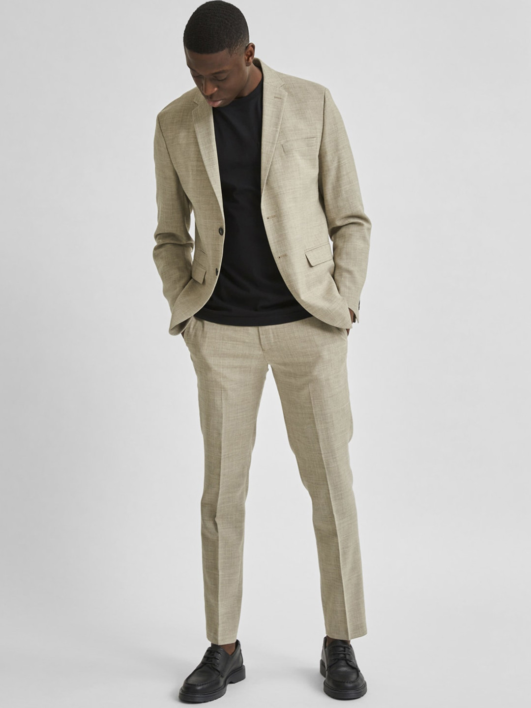 Buy SELECTED Men Beige Slim Fit Trousers Trousers for Men 18007286