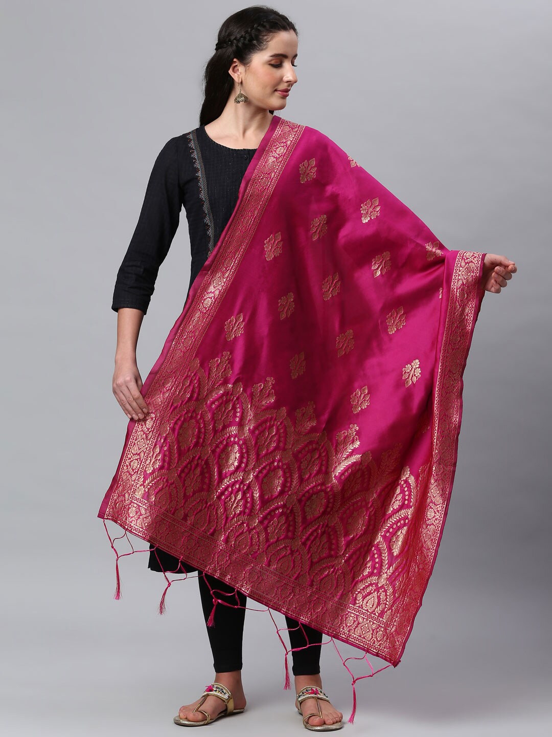 Buy Lilots Pink & Gold Toned Banarasi Silk Jacquard Woven Design