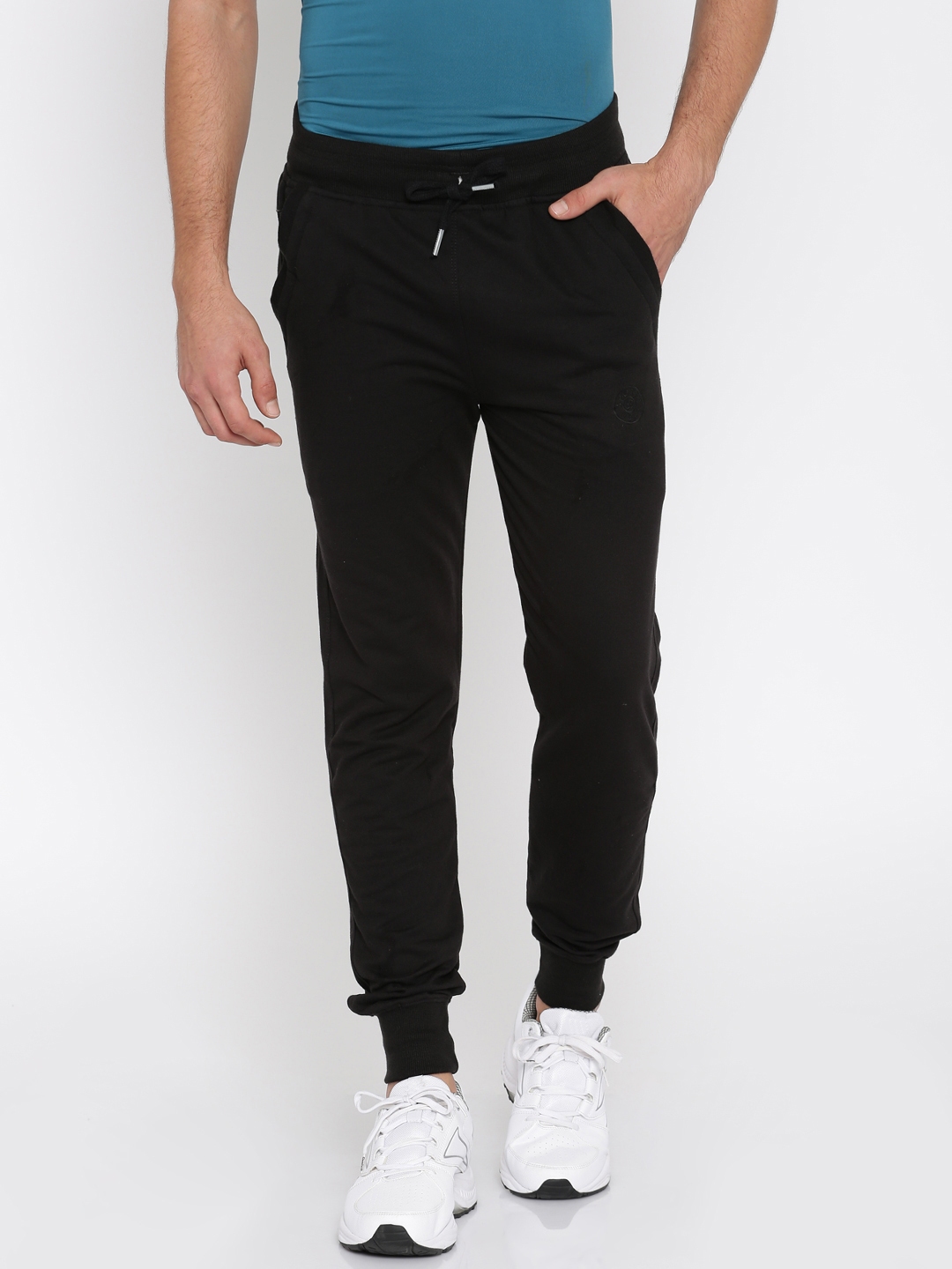 jogger pants myntra