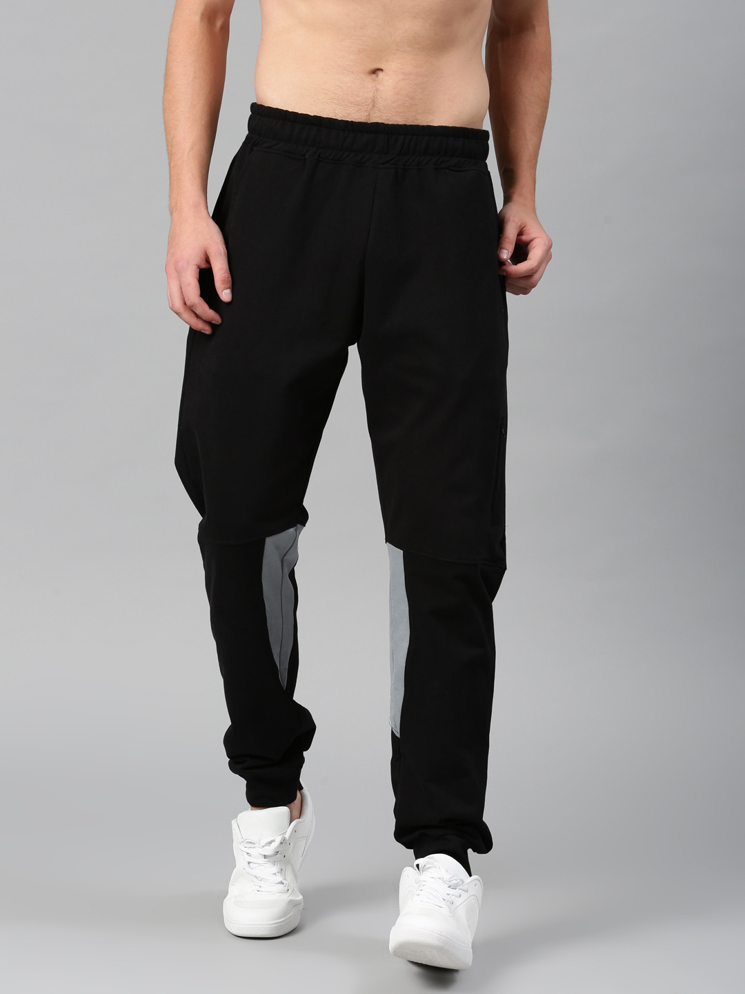 Buy HRX Active By Hrithik Roshan, ANTO0496 Men Black Active Knitted Joggers Track Pants for