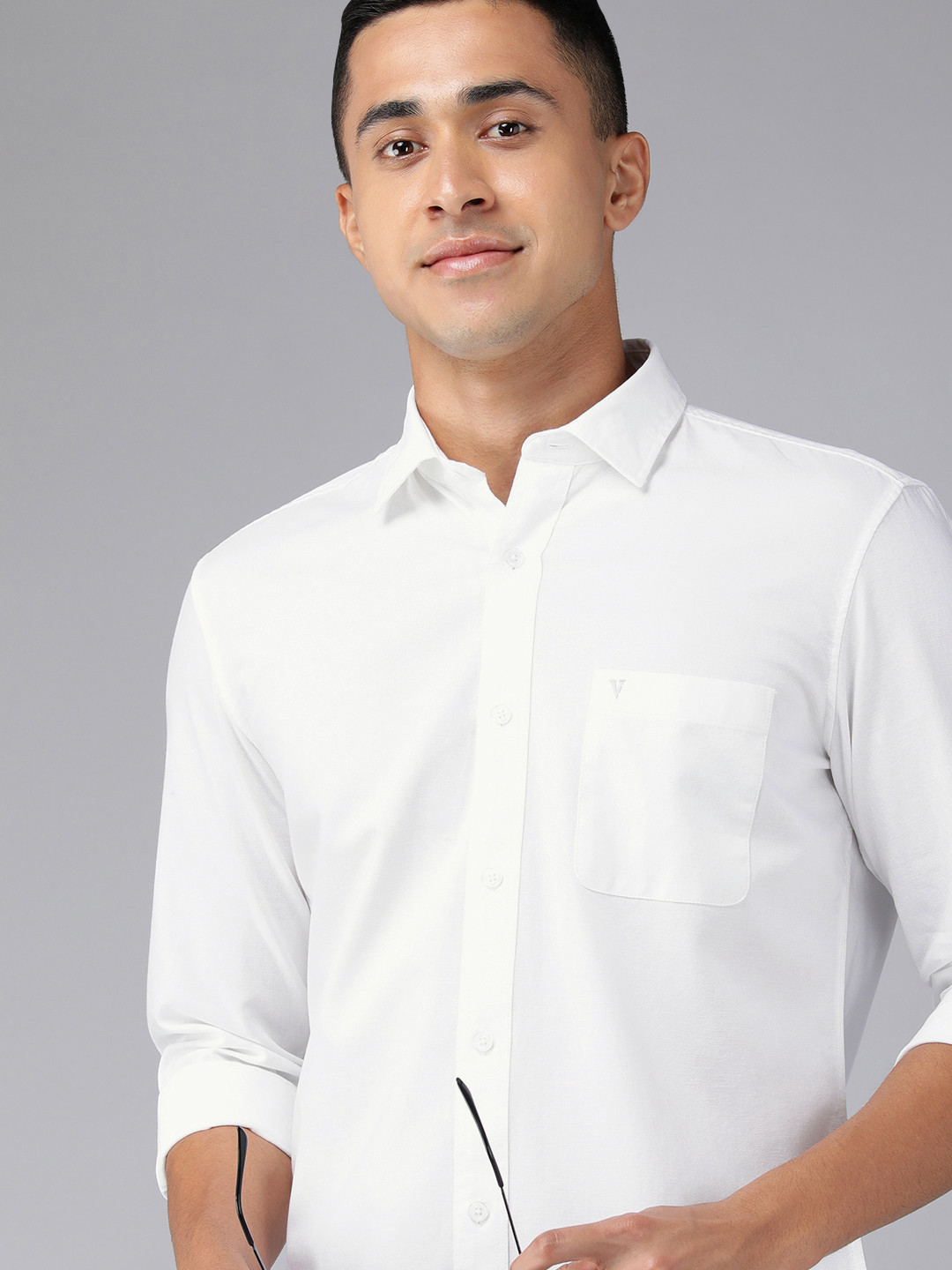 Buy Van Heusen Sport Men White Solid Slim Fit Pure Cotton Casual Shirt