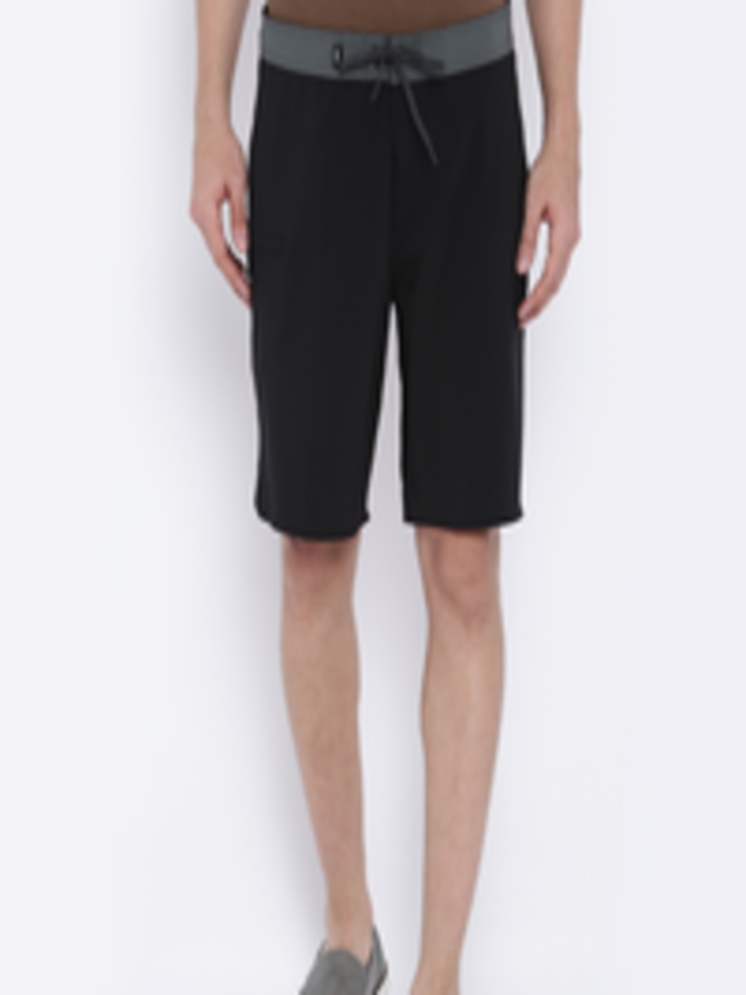 Buy Vans Men Black Shorts - Shorts for Men 1817360 | Myntra